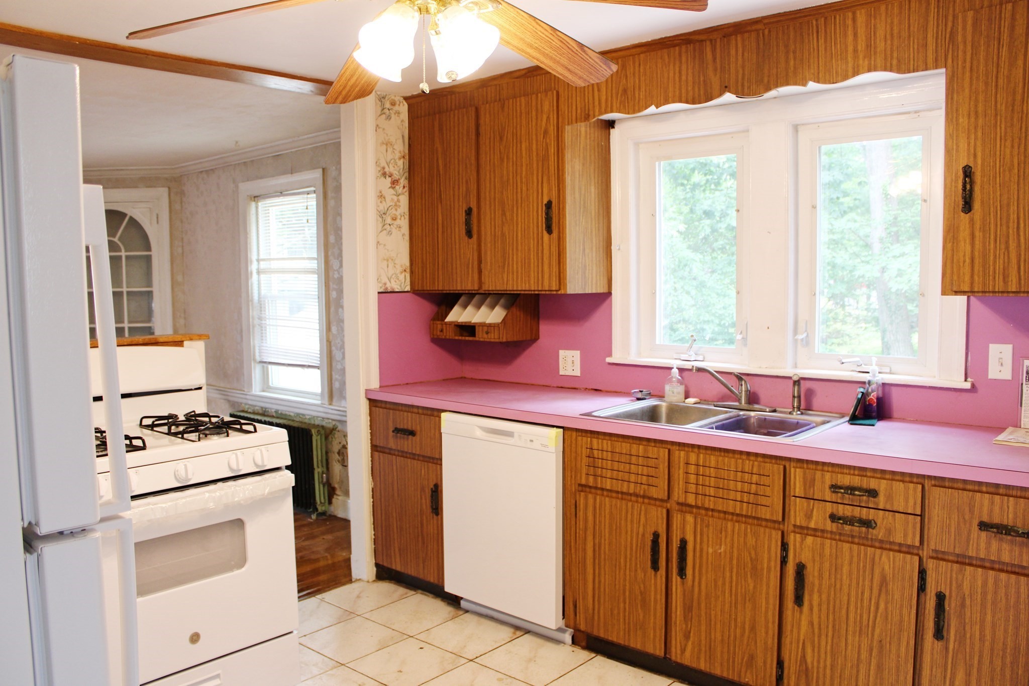stoneham - #73393116
