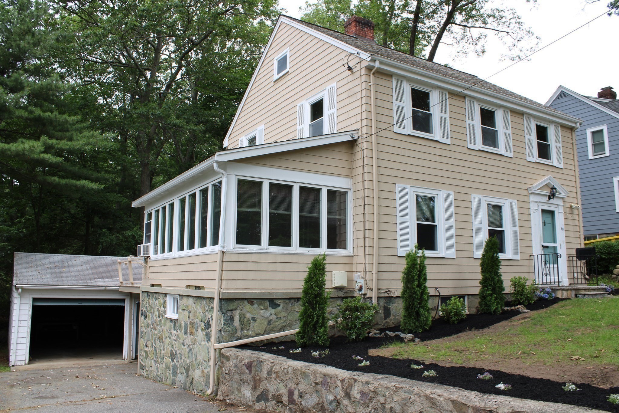 stoneham - #73393116