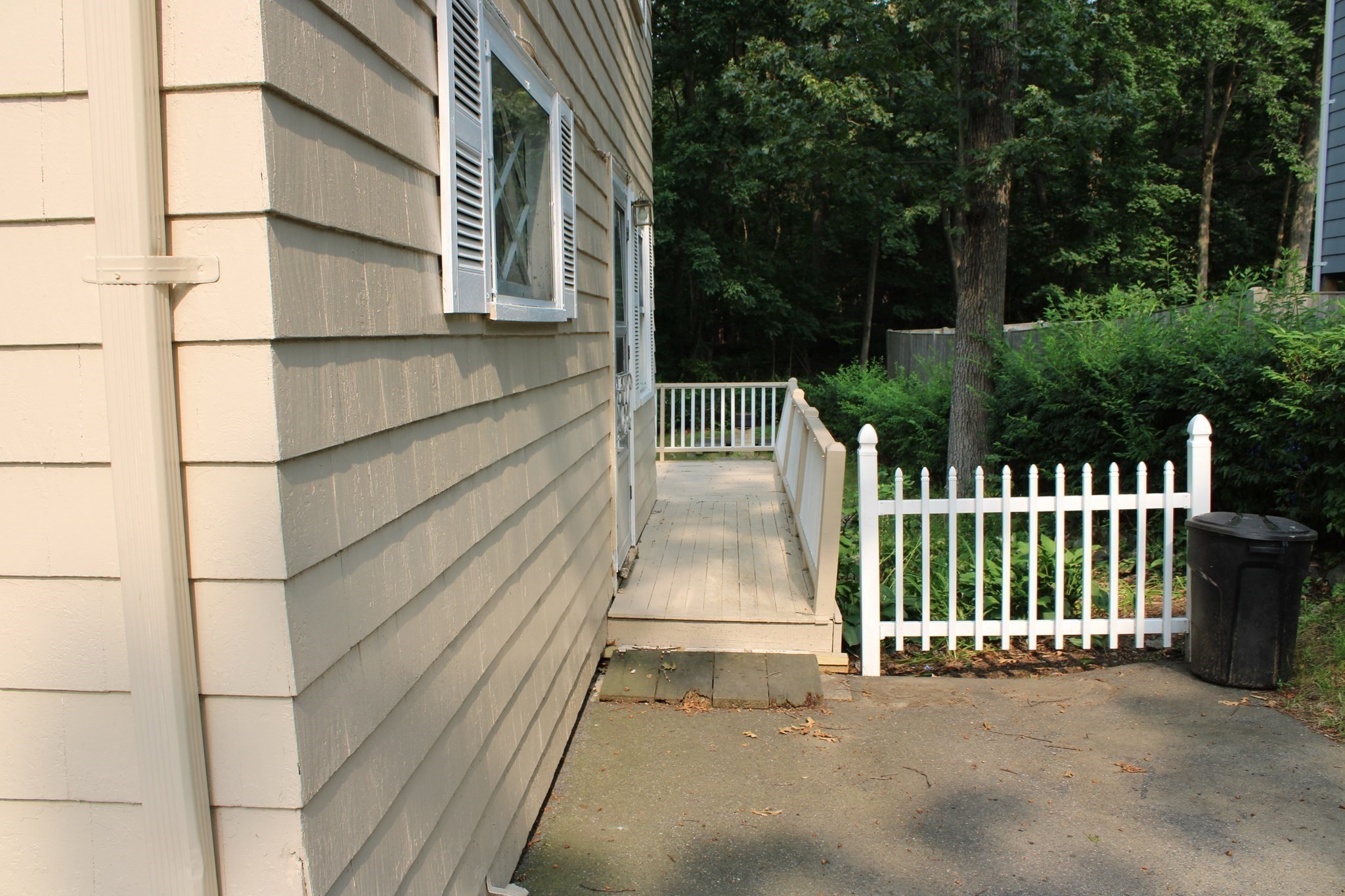 stoneham - #73393116