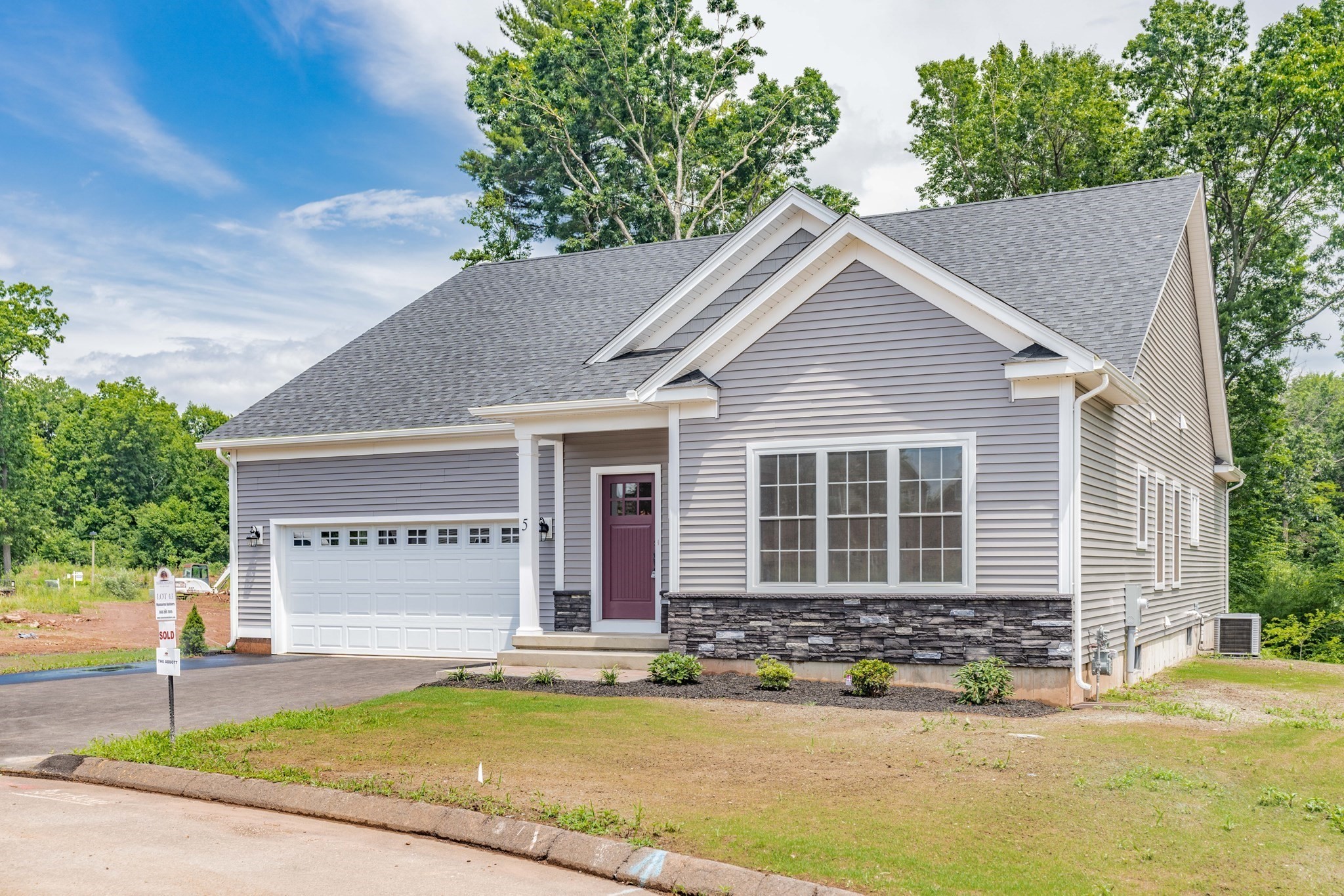 41 Liberty Lane, Enfield, CT 06082