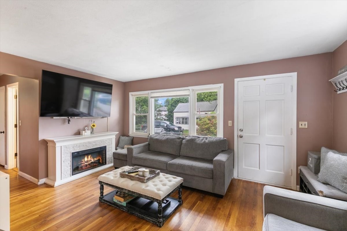 tewksbury - #73393235