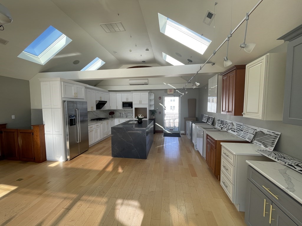 framingham - #73393434
