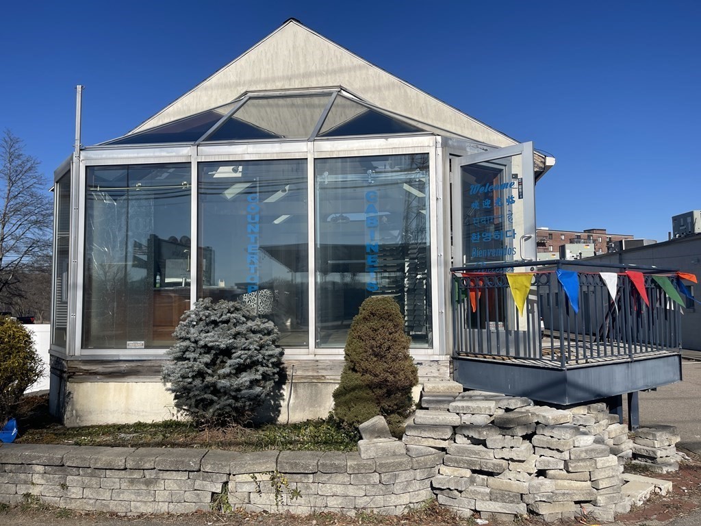 framingham - #73393434