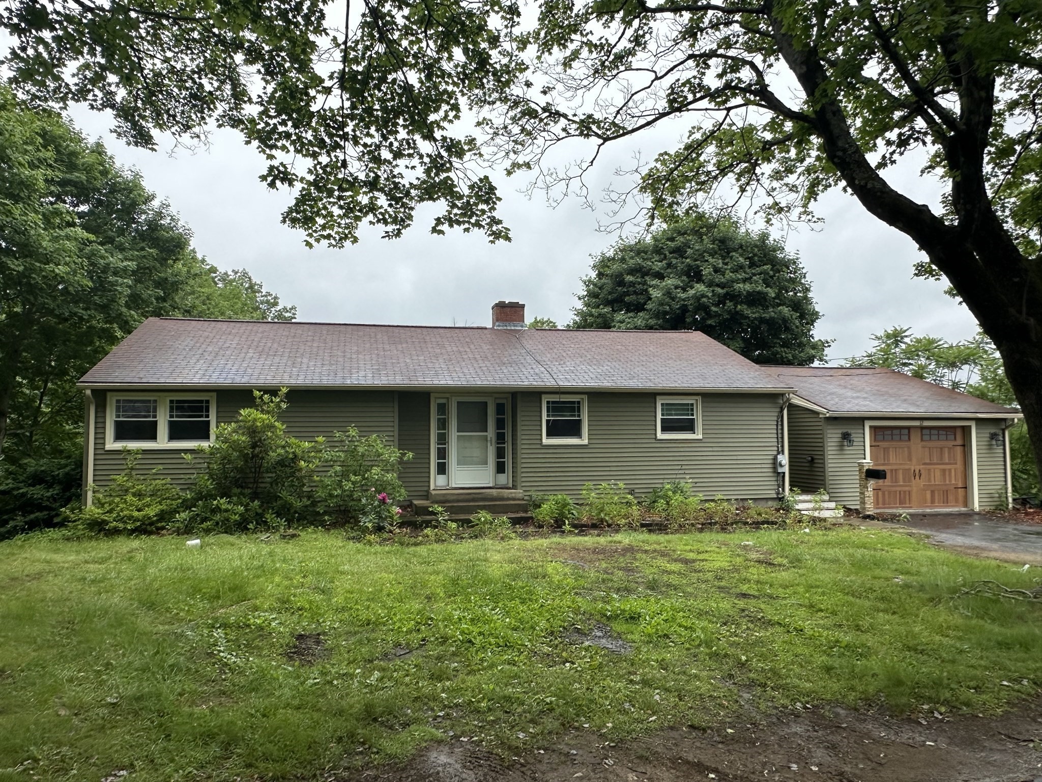 12 Crown St, Spencer, MA 01562