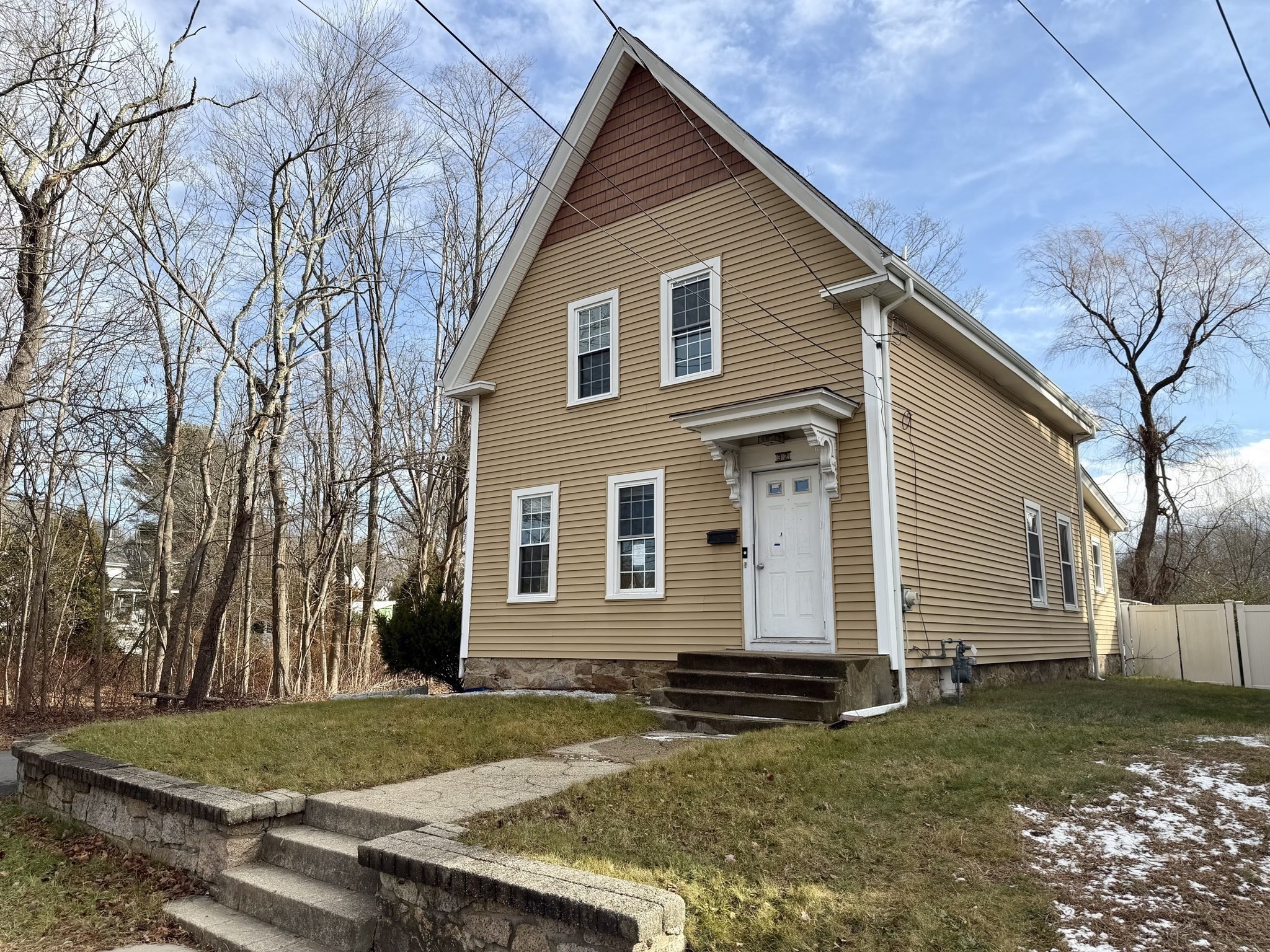 32 Dale St, Franklin, MA 02038 - Image 1