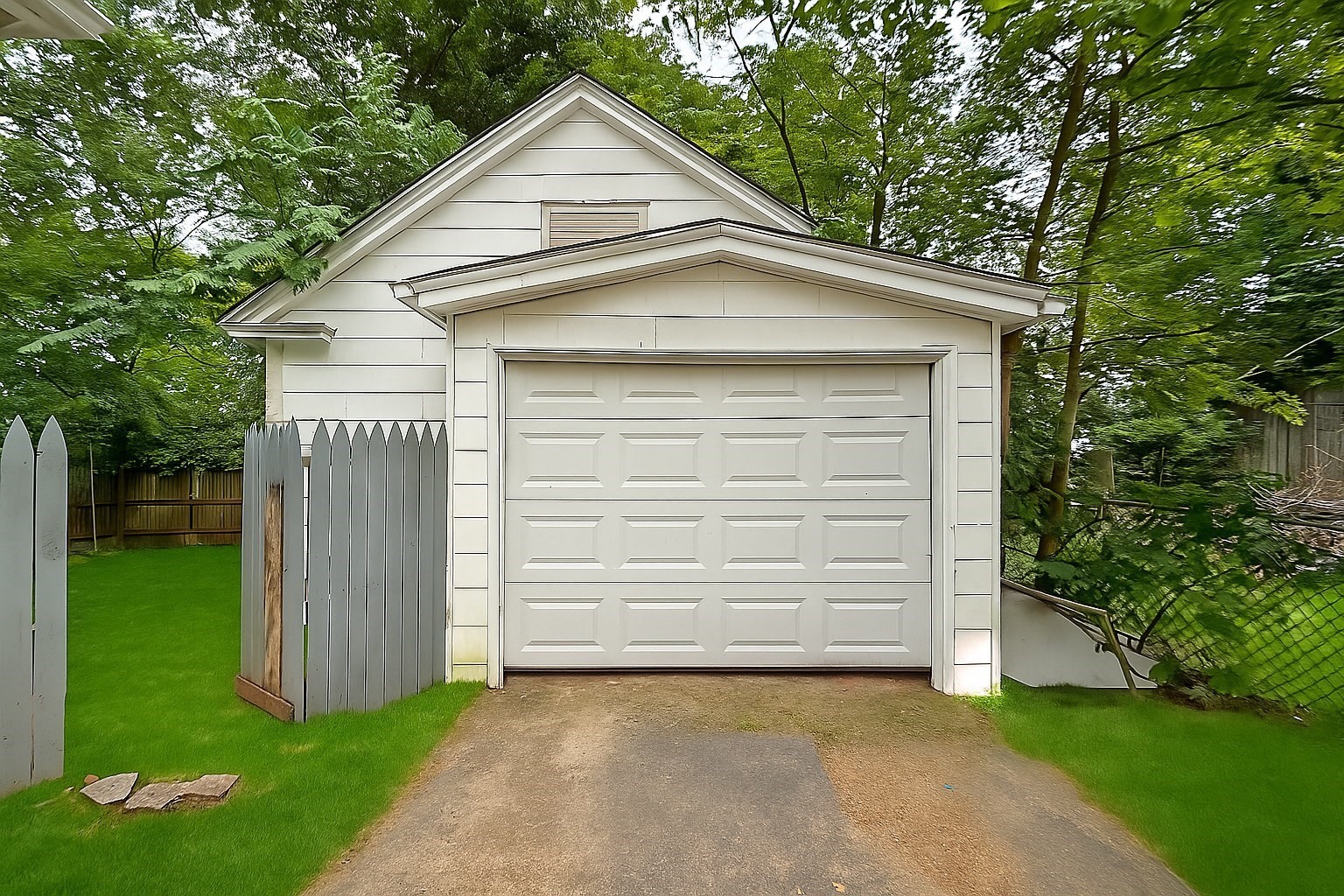 23 Eldert St, Springfield, MA 01109 - Image 2