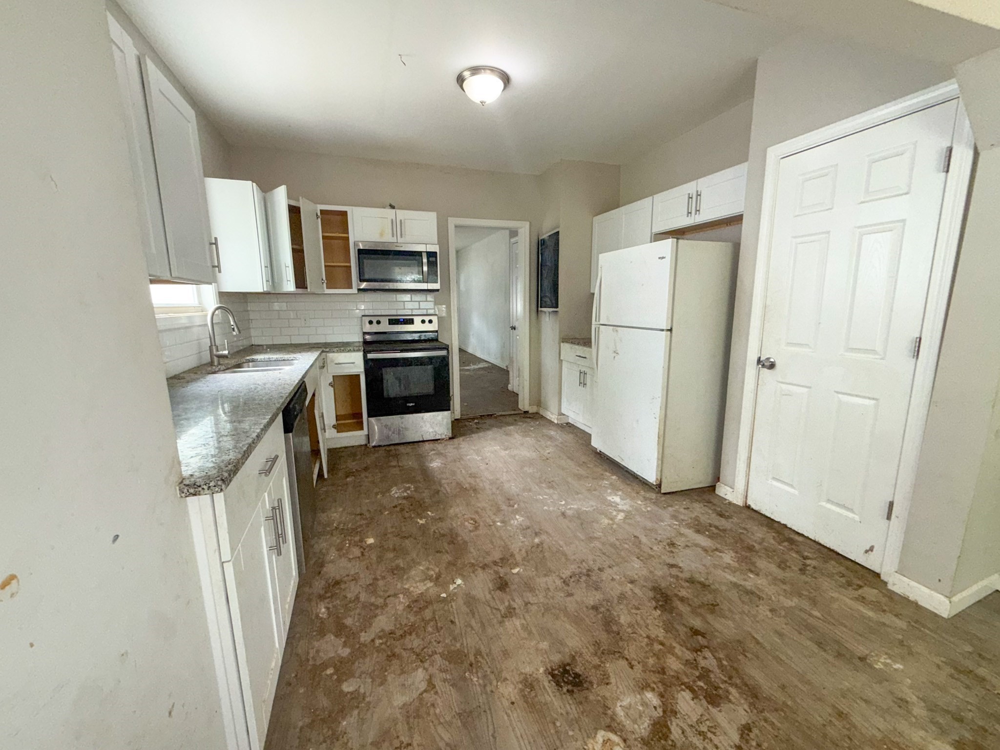 23 Eldert St, Springfield, MA 01109 - Image 20