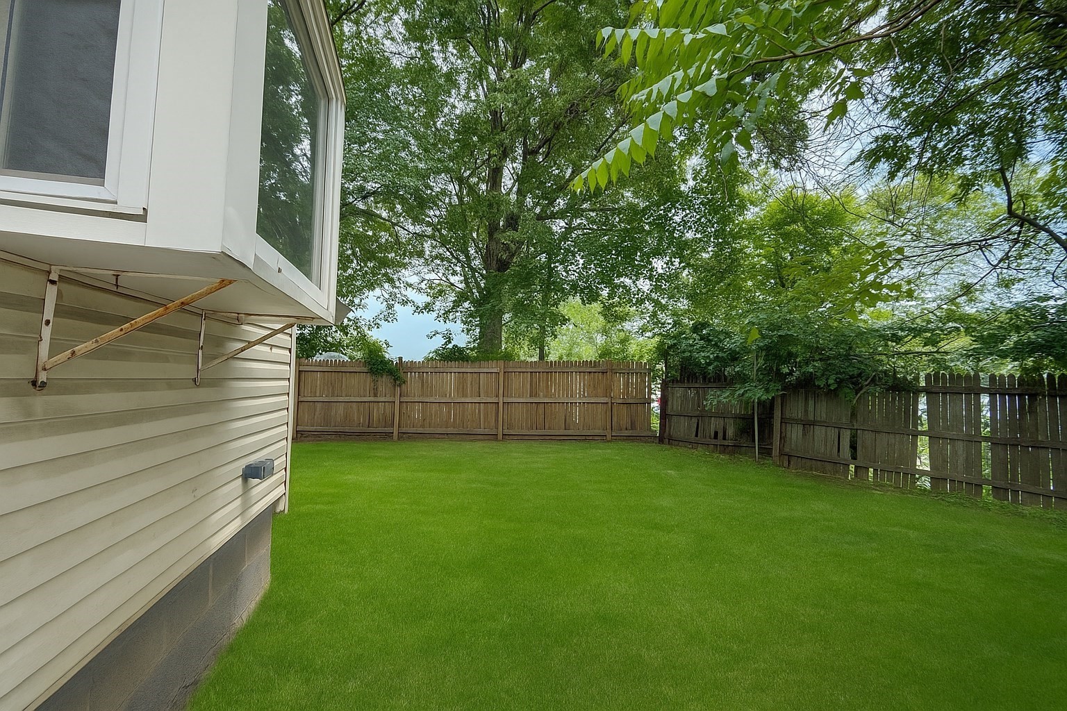 23 Eldert St, Springfield, MA 01109 - Image 3