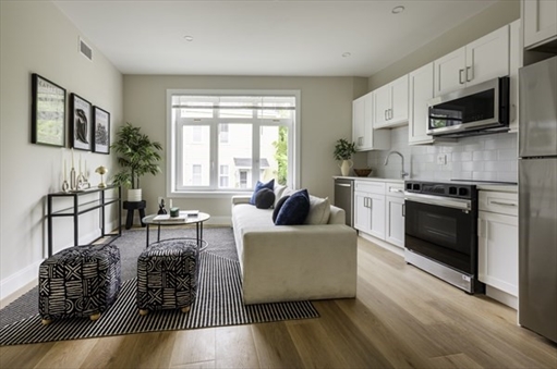 394 McGrath Highway, Apt 302