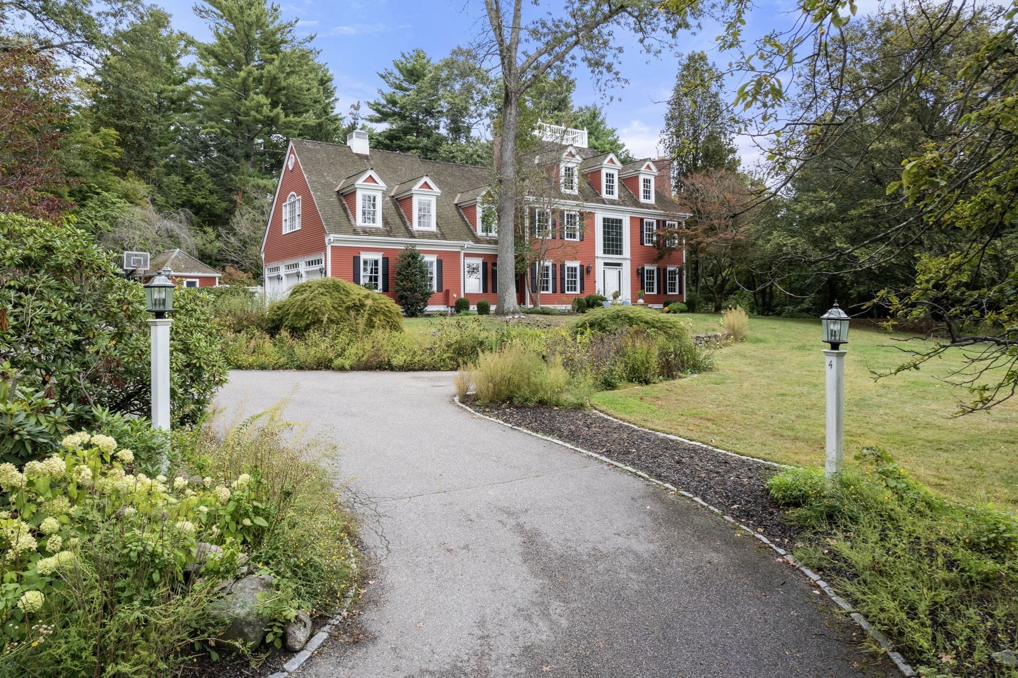 4 Green Ln., Sherborn, MA 01770
