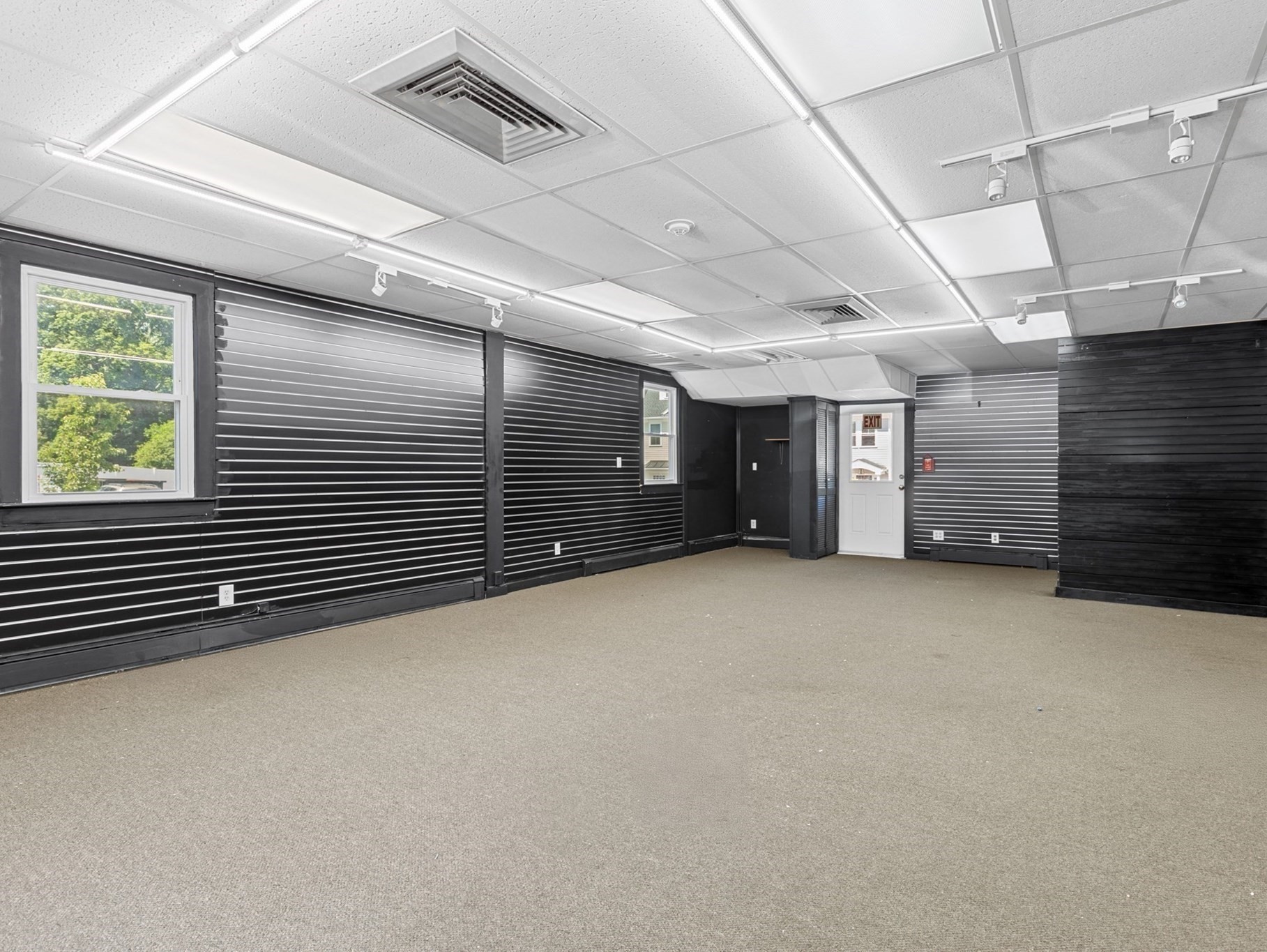 35 W Main St Unit 1, Georgetown, MA 01833 - Image 3