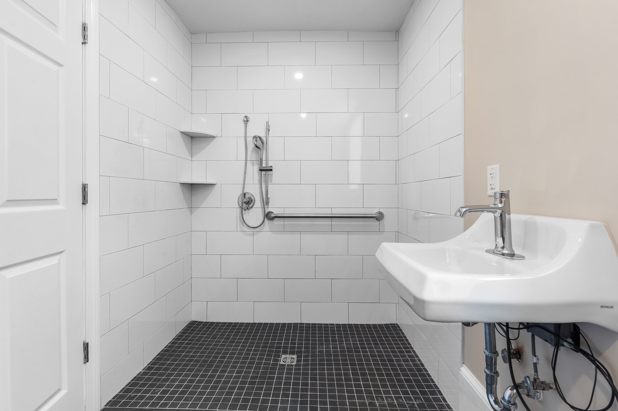 6 Windsor St, Andover, MA 01810 - Image 17