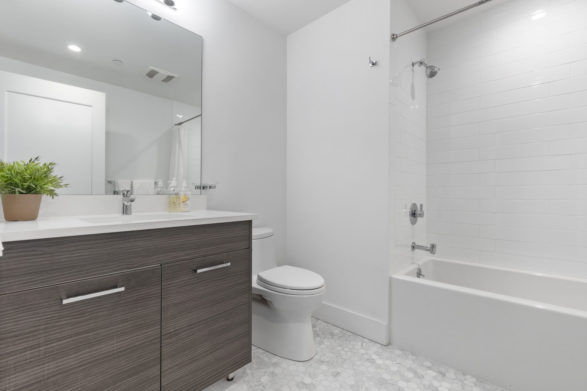 14 West Broadway Unit 707, South Boston, Boston, MA 02127 - Image 13