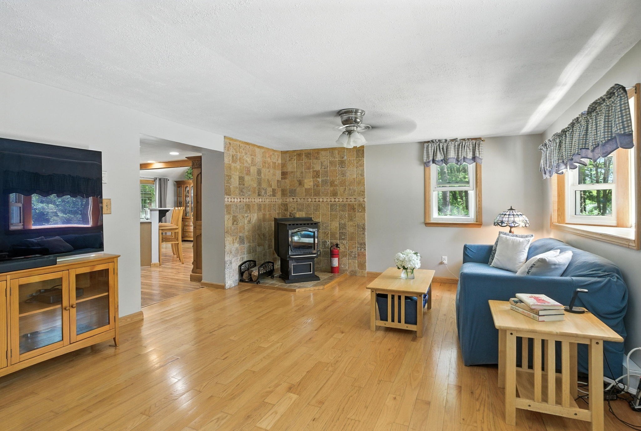 hopkinton - #73393992