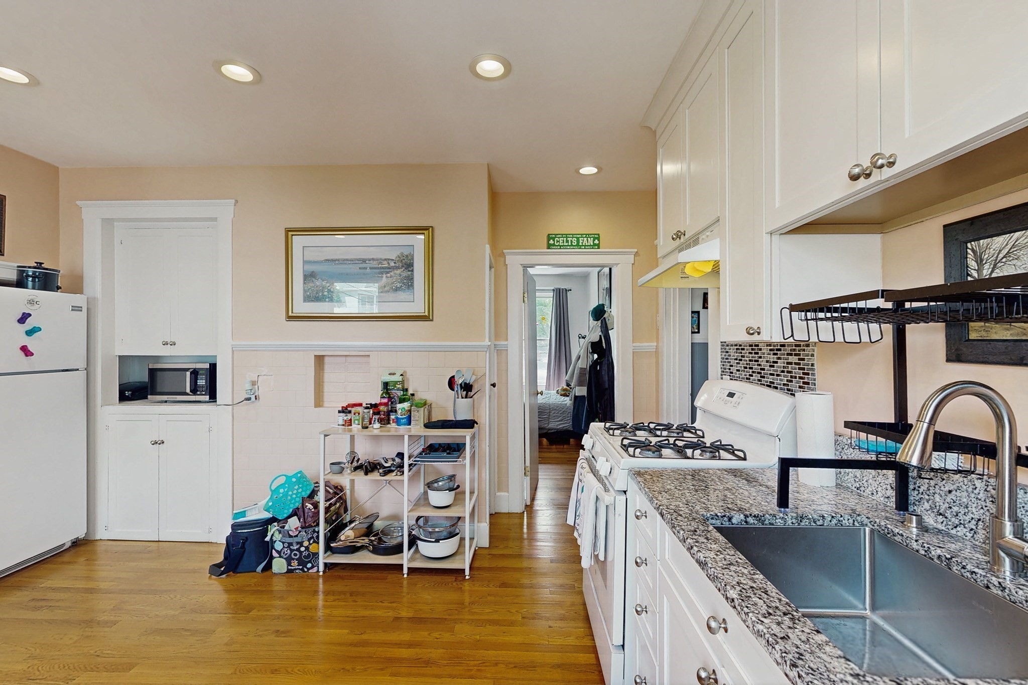 dorchester - #73394012