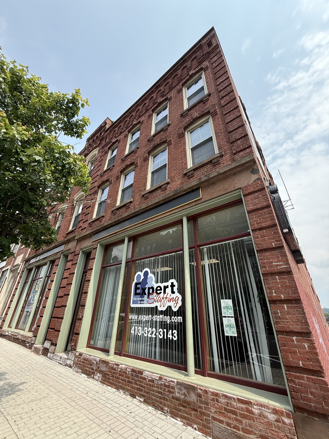 176 High St, Holyoke, MA 01040 - Image 2