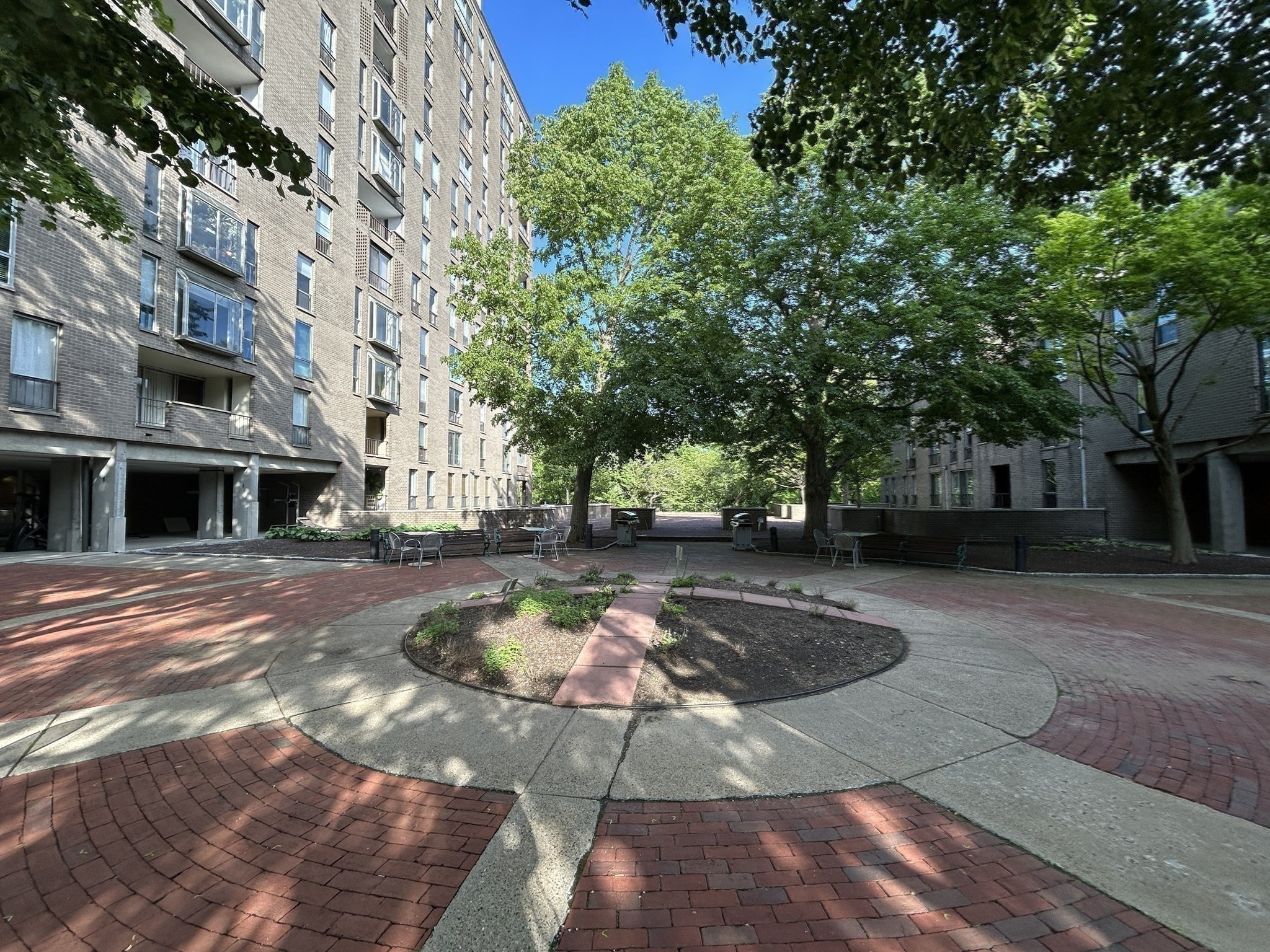 brookline - #73394203