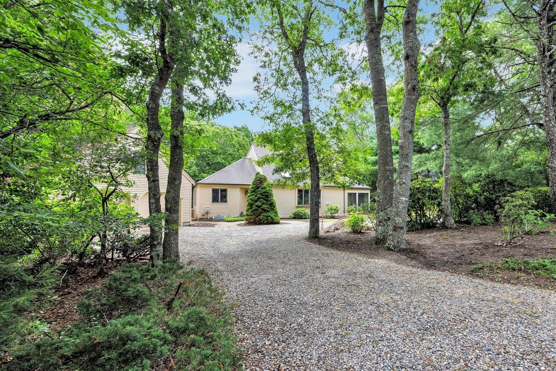 9 North Way, Mashpee, MA 02649 - Image 1