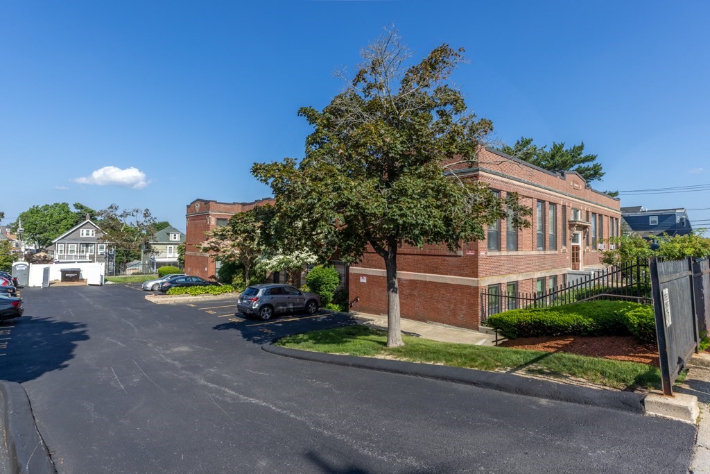 dorchester - #73394421