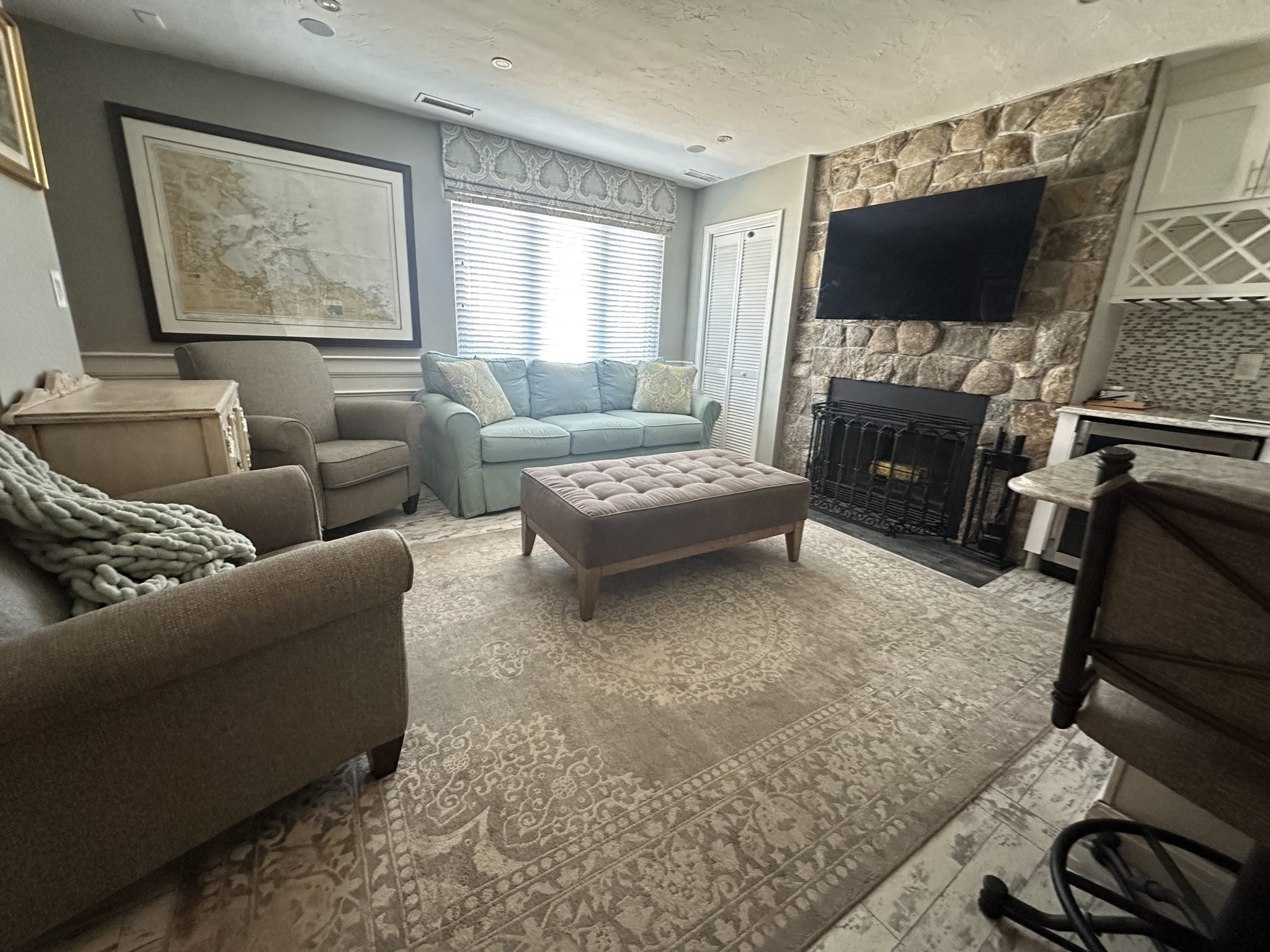 158 Quincy Shore Dr #78, Quincy, MA 02171