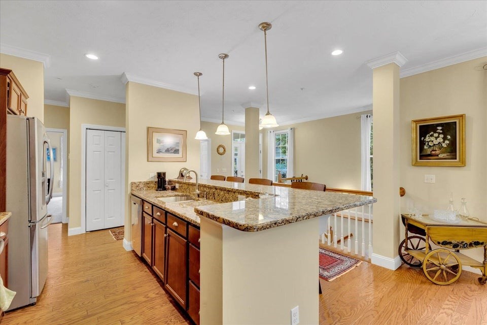 mashpee - #73395151