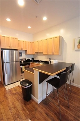 49-51 Temple Place, Apt 3F