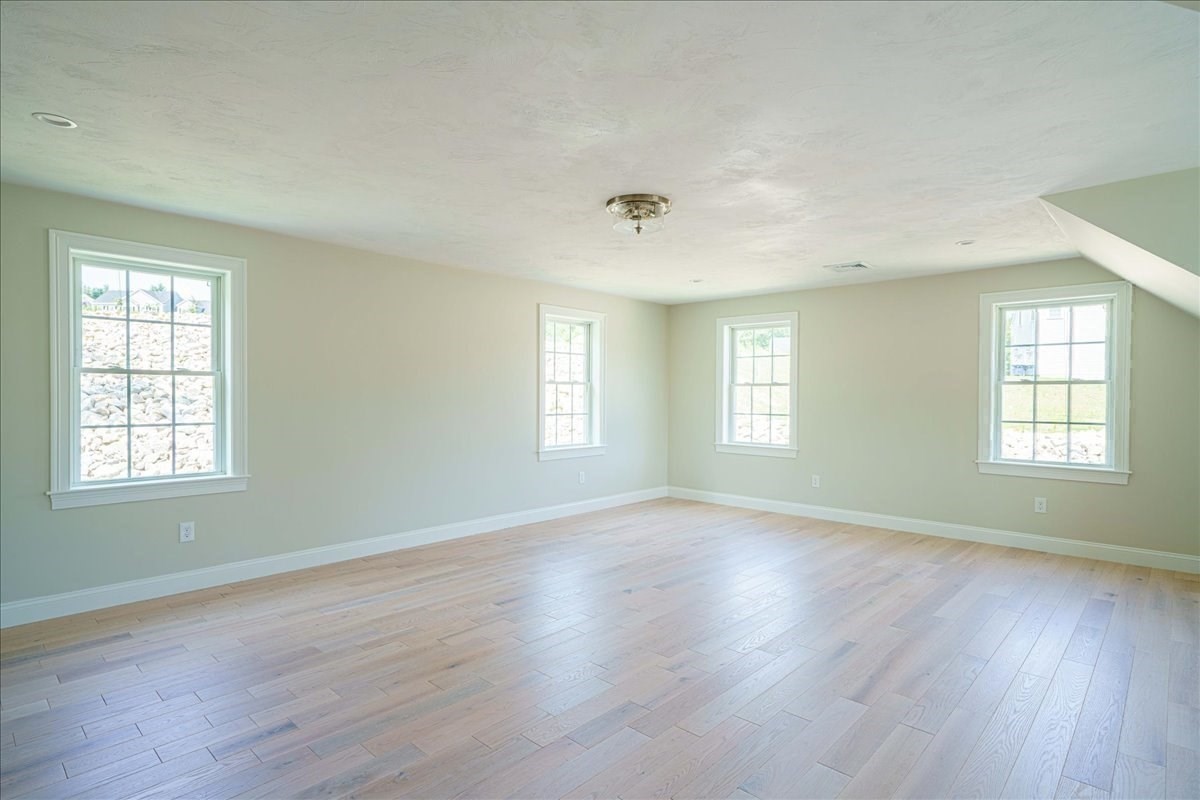 12 Valerie Run, Northbridge, MA 01534 - Image 29