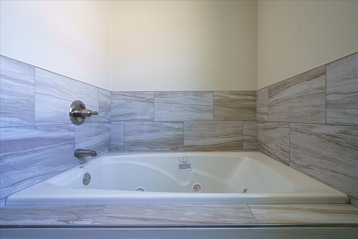 12 Valerie Run, Northbridge, MA 01534 - Image 32