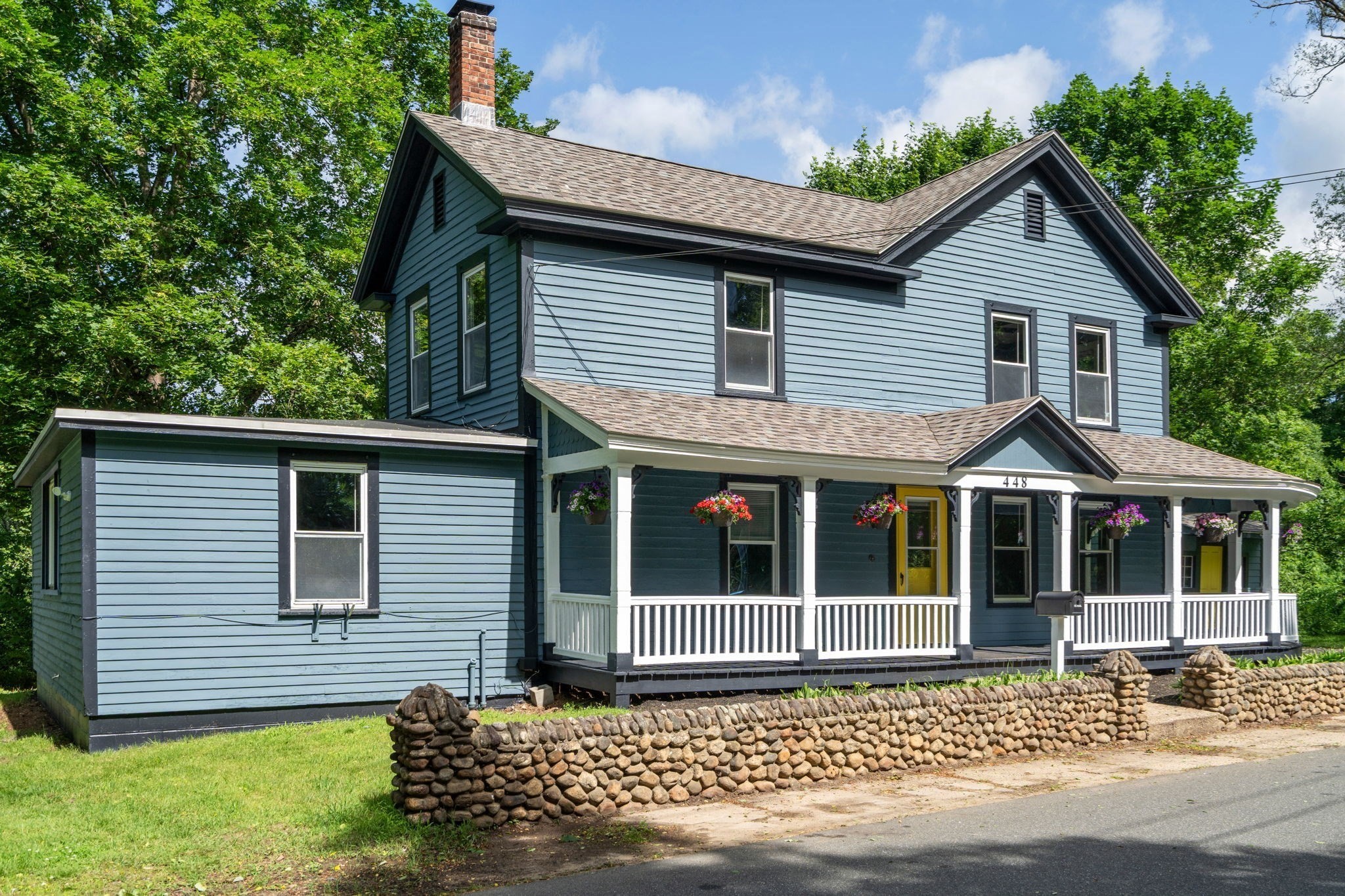 448 Washington St, Warren, MA 01083