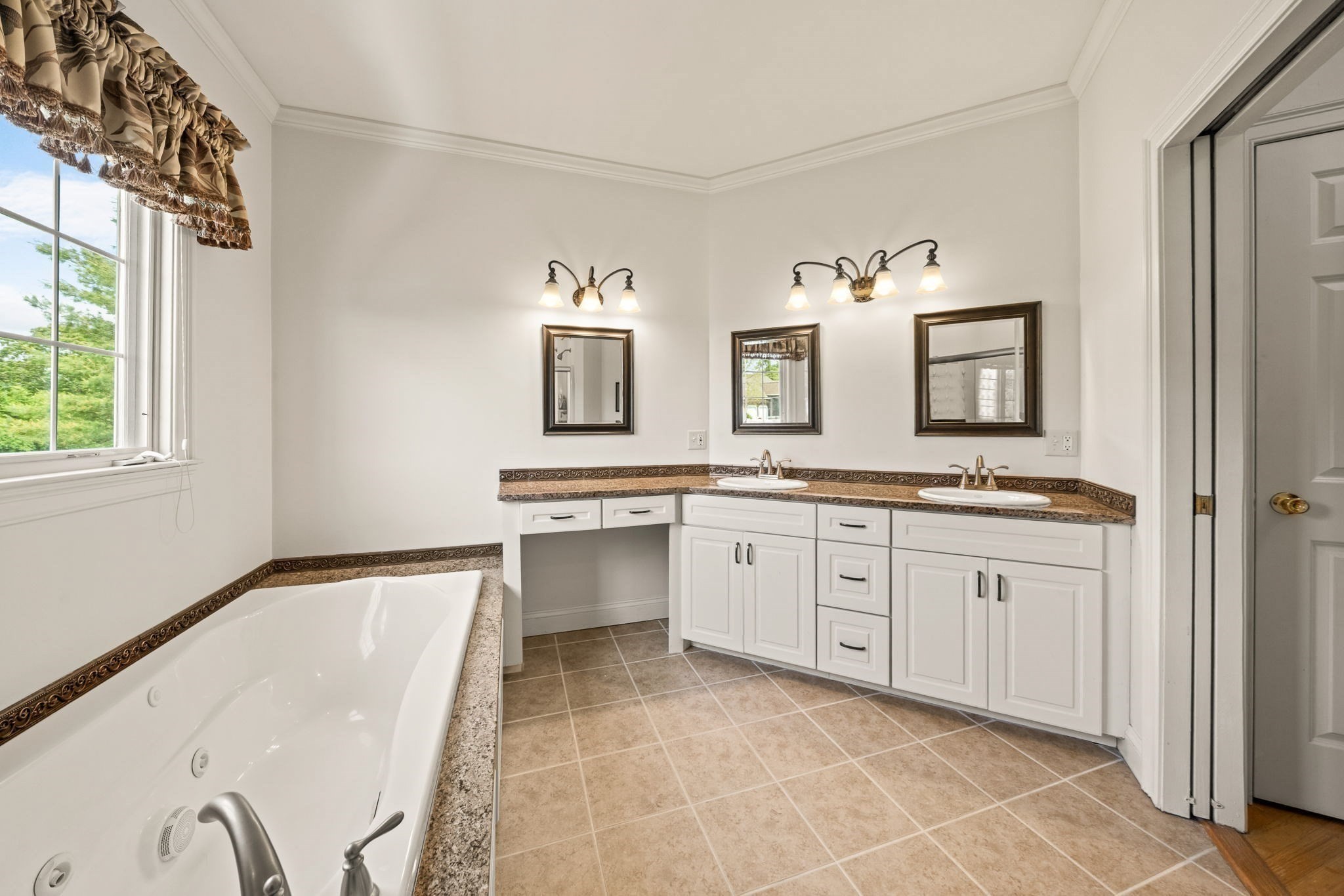 75 Country Way Unit 75, Dartmouth, MA 02748 - Image 14