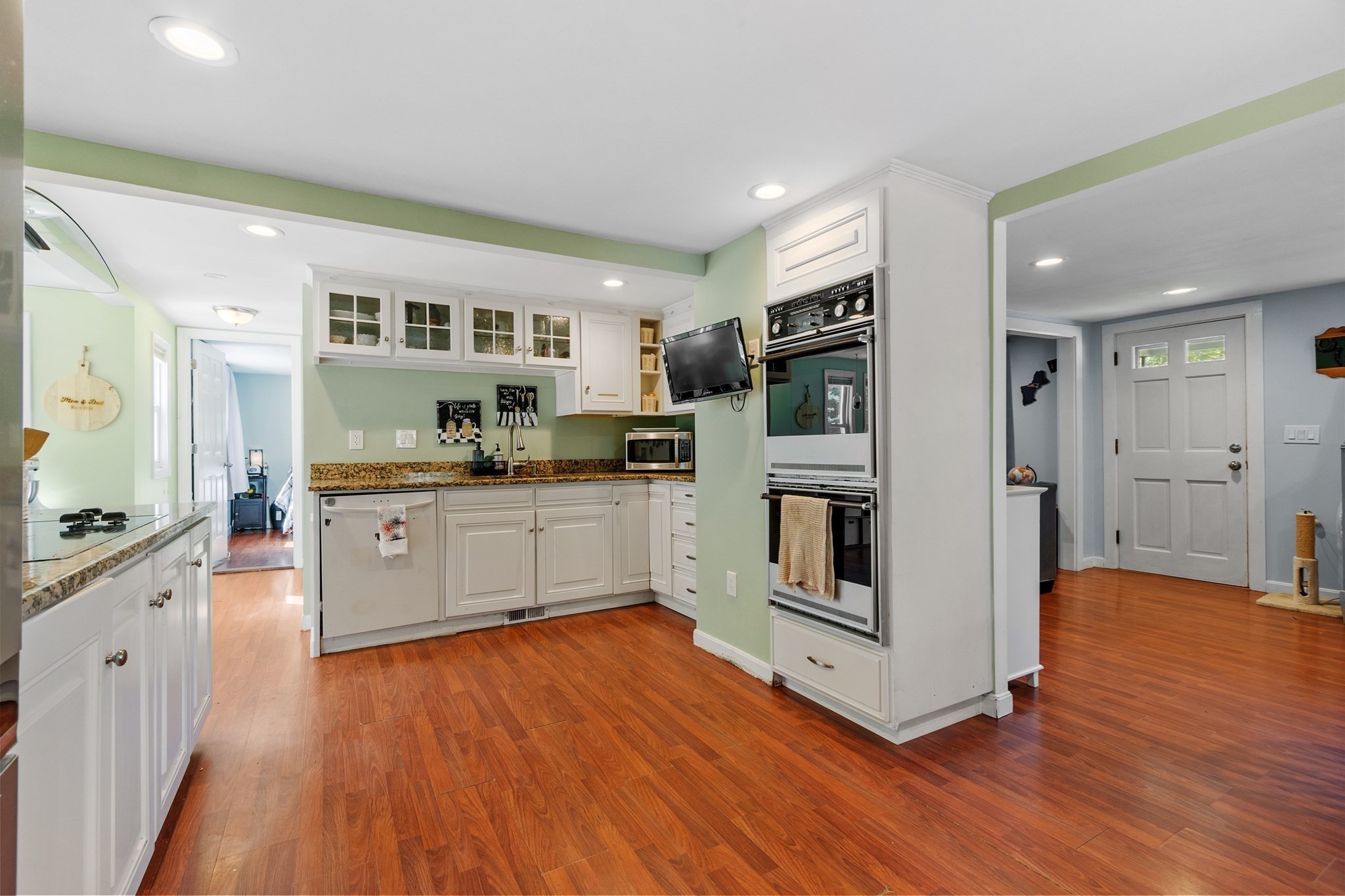 marlborough - #73396096