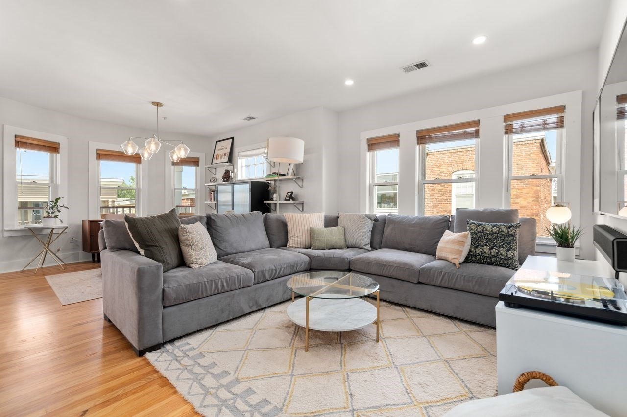 10 Silvey Pl Unit 3, Somerville, MA 02143