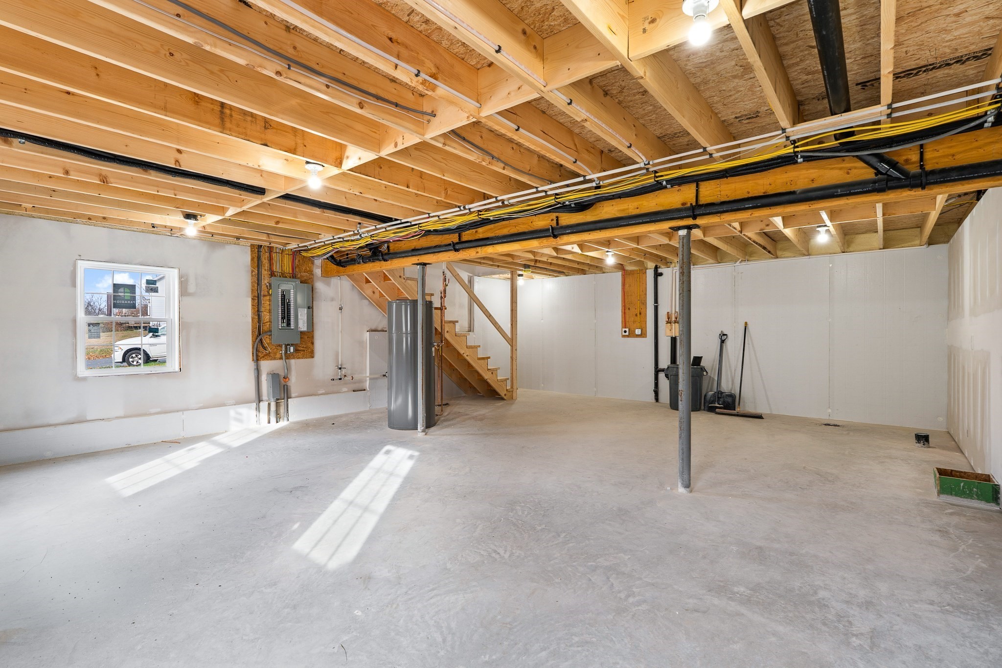 10 Glen Cove Pl Unit A, Easthampton, MA 01027 - Image 33