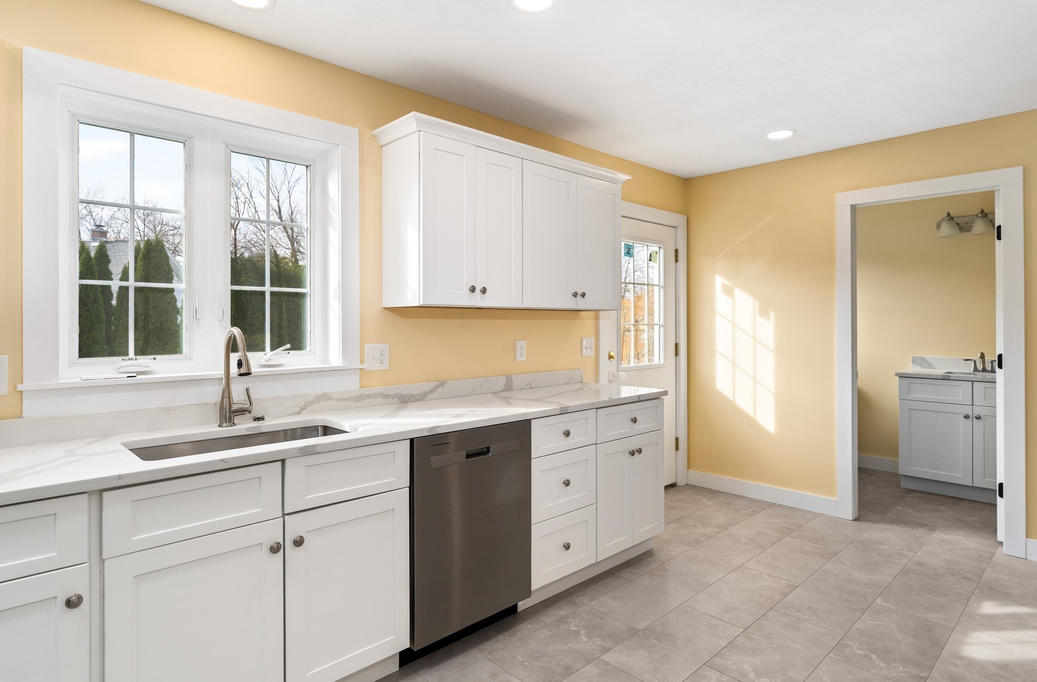 12 Glen Clove Pl Unit B, Easthampton, MA 01027 - Image 16