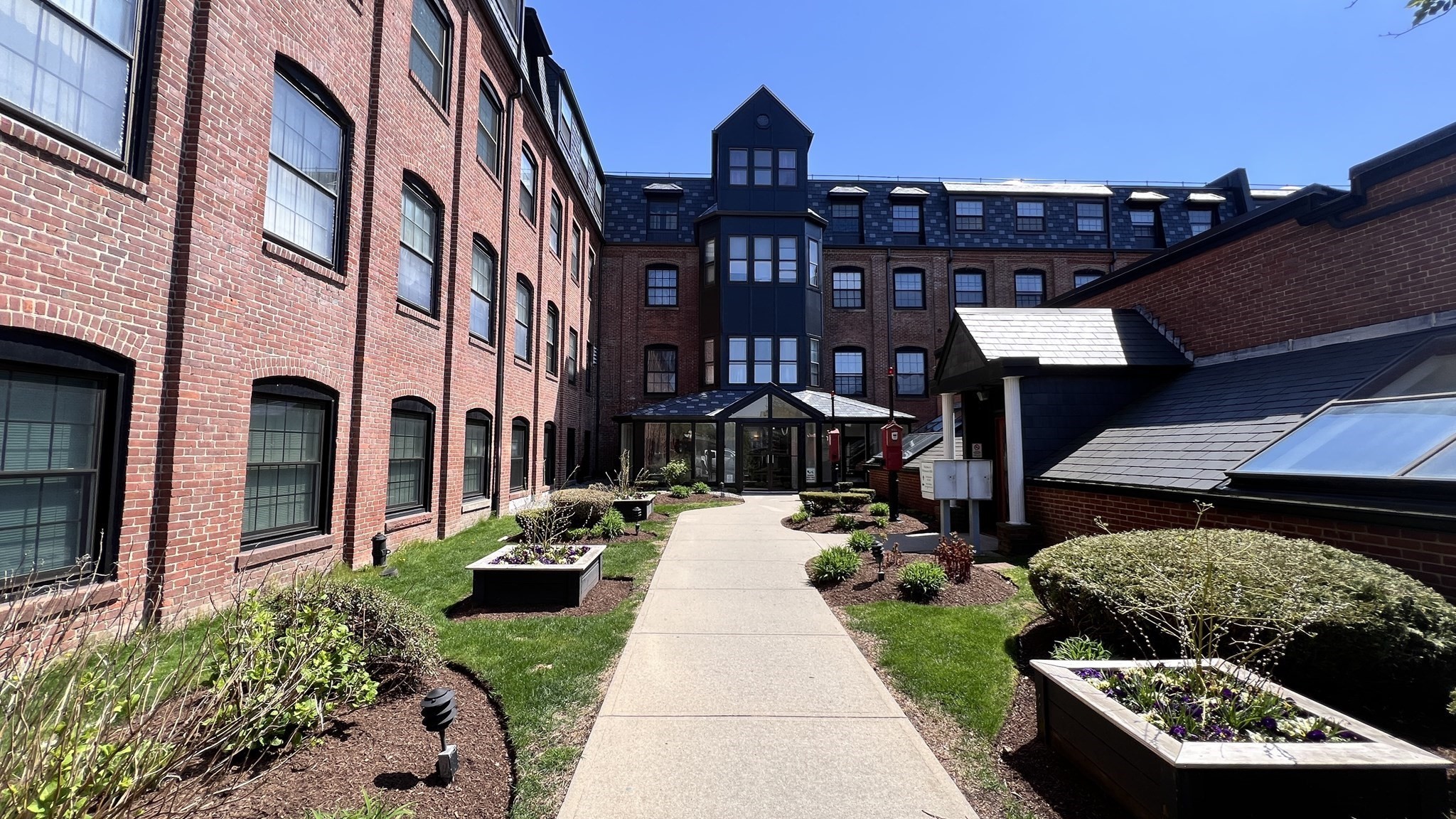 21 Linden St #133, Quincy, MA 02170