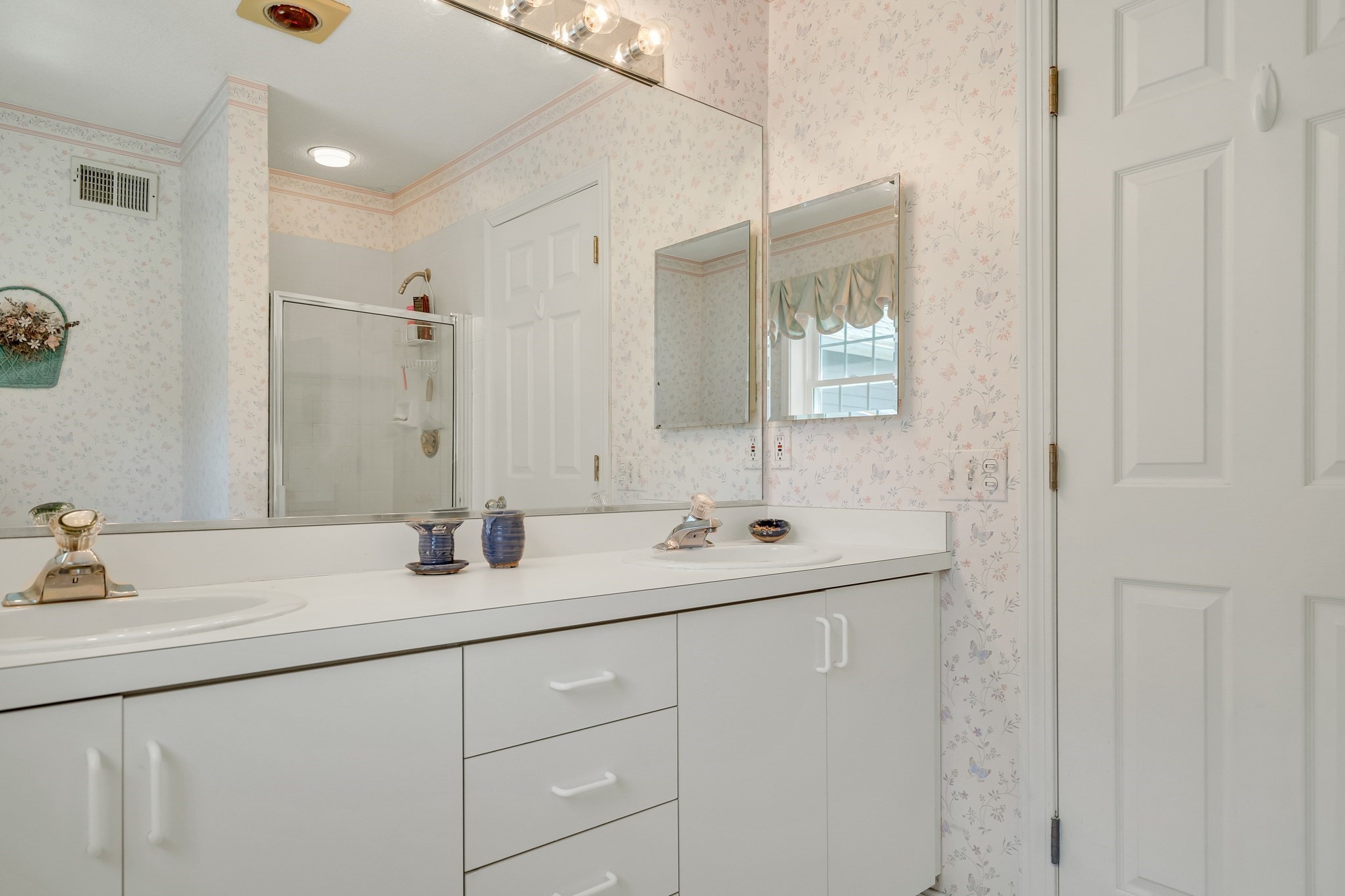 waltham - #73397170