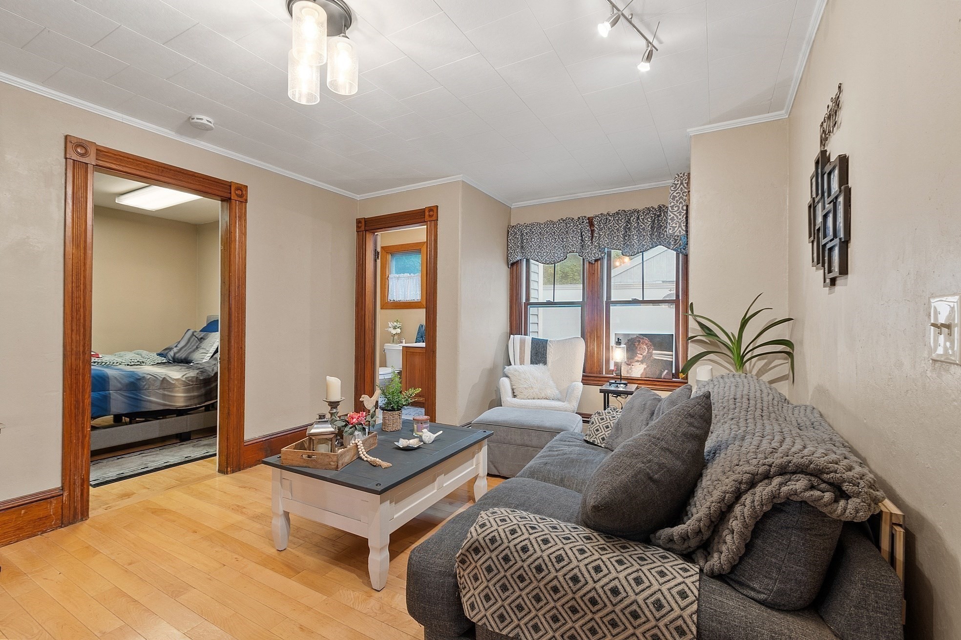 9 Pleasant St, Lunenburg, MA 01462 - Image 11