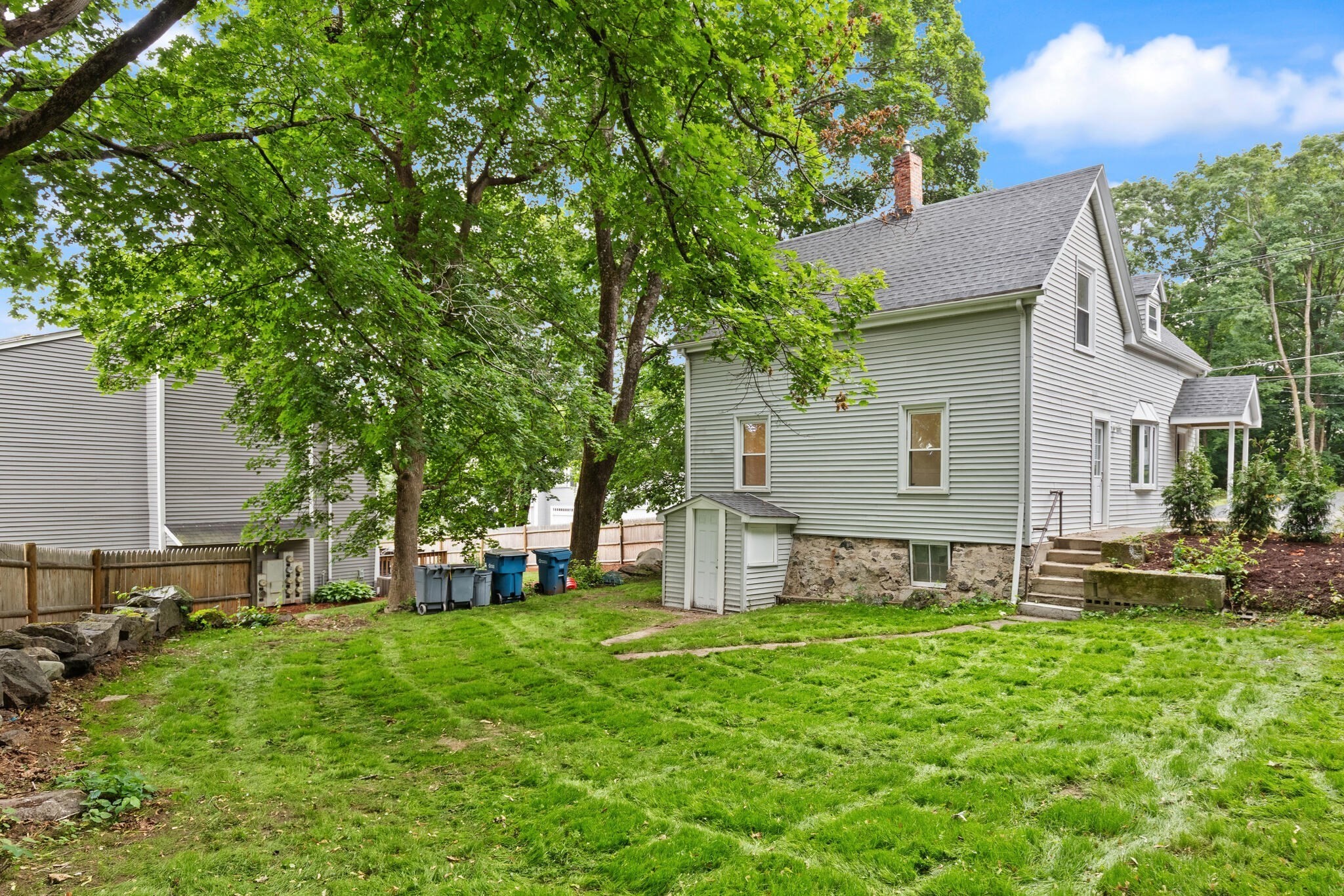 canton - #73397644
