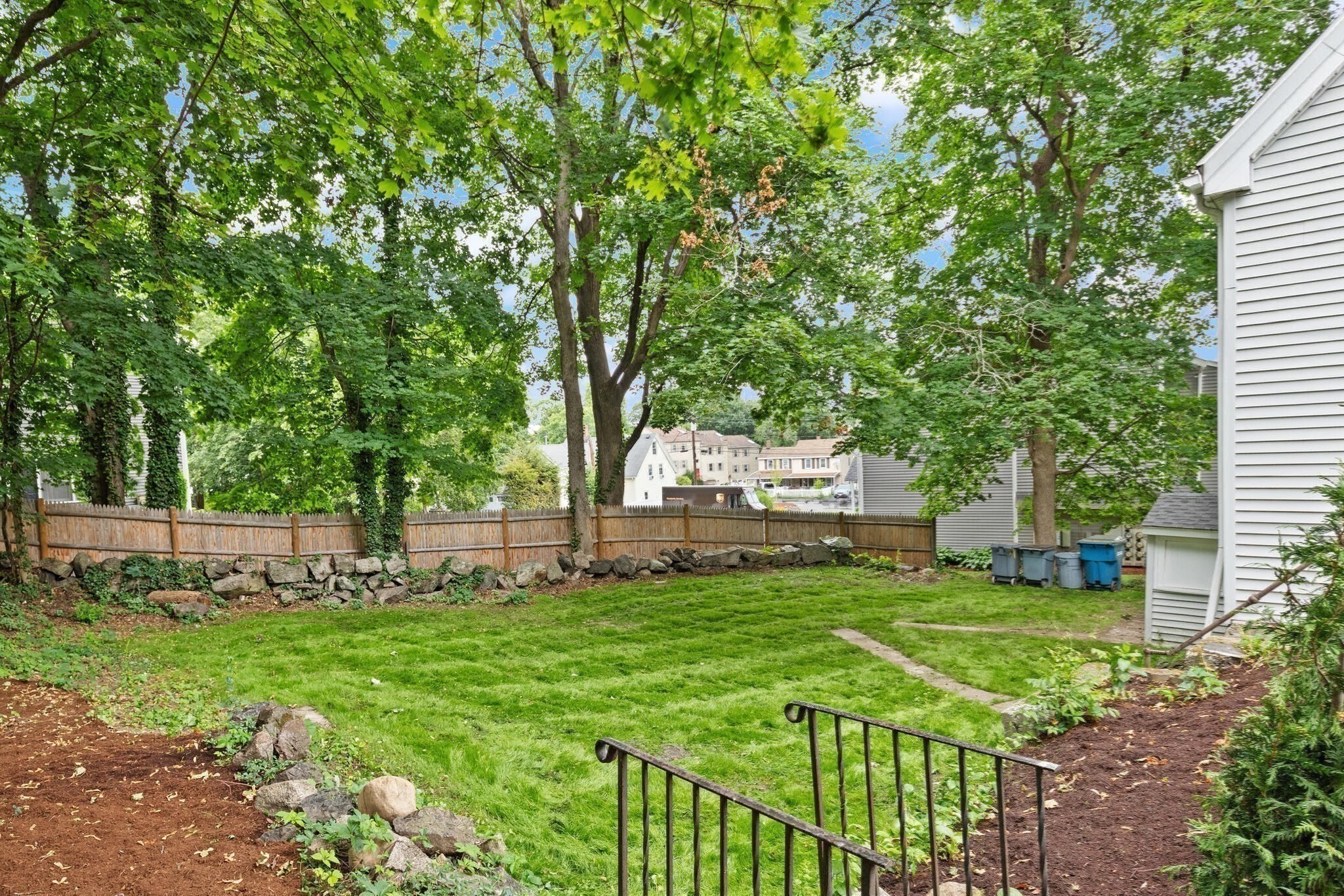 canton - #73397644
