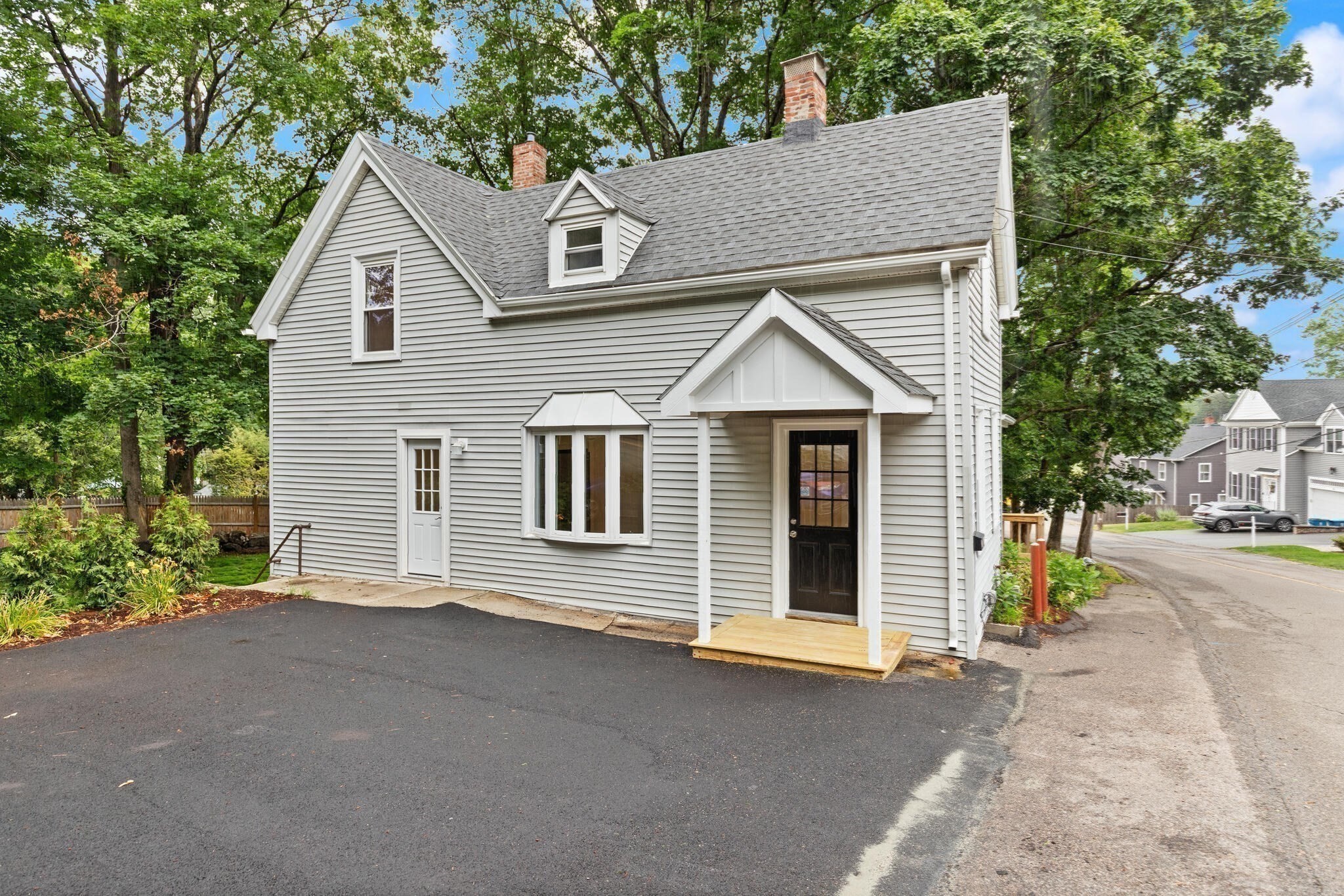 canton - #73397644