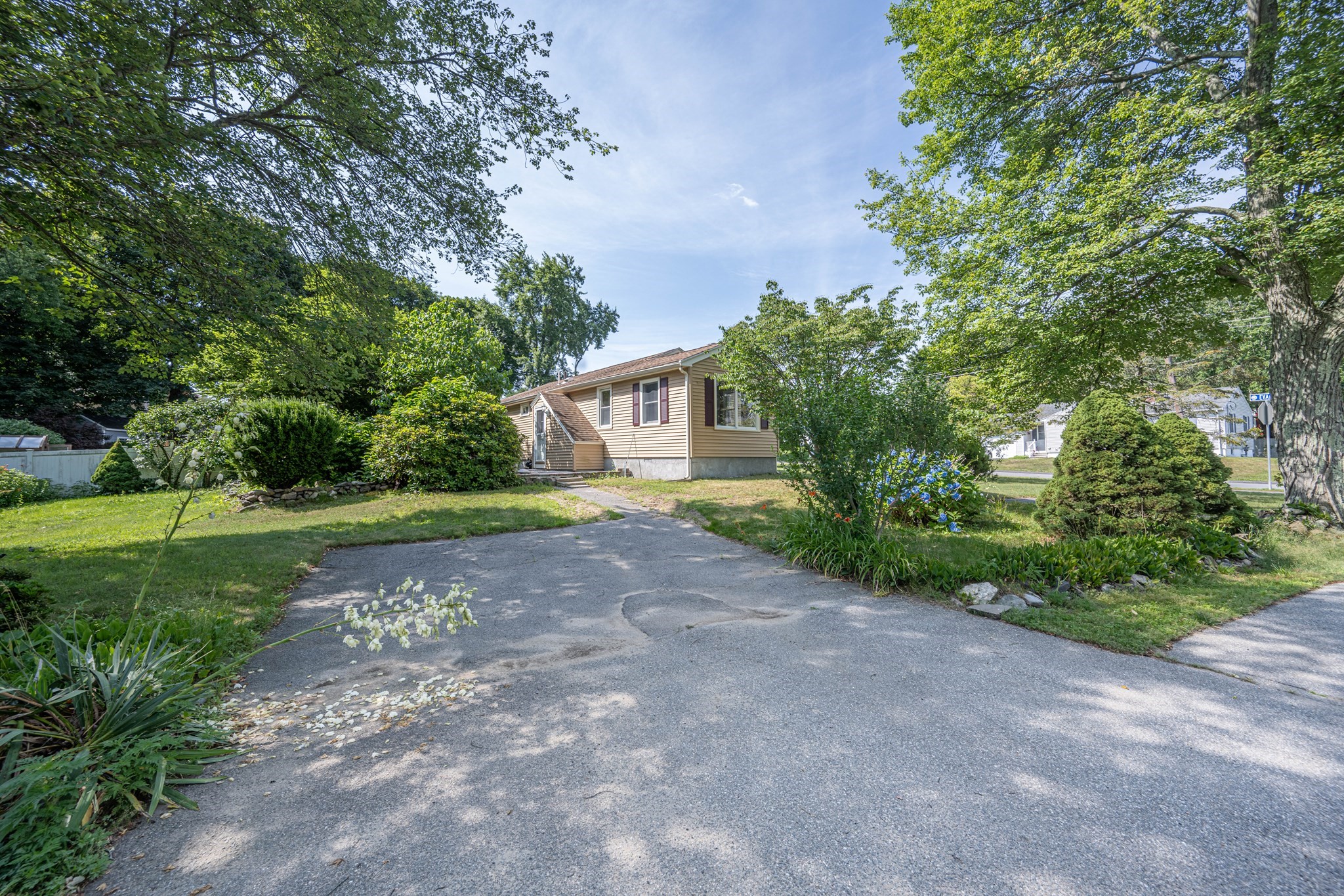 stoneham - #73397716