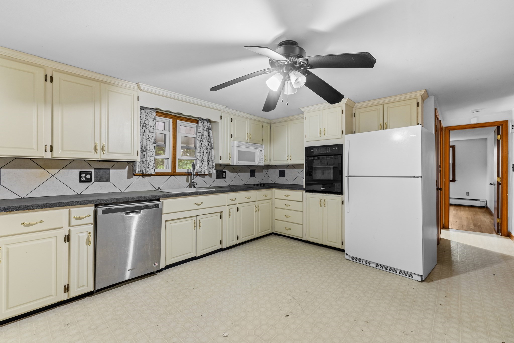 8 North St, Bridgewater, MA 02324 - Image 5