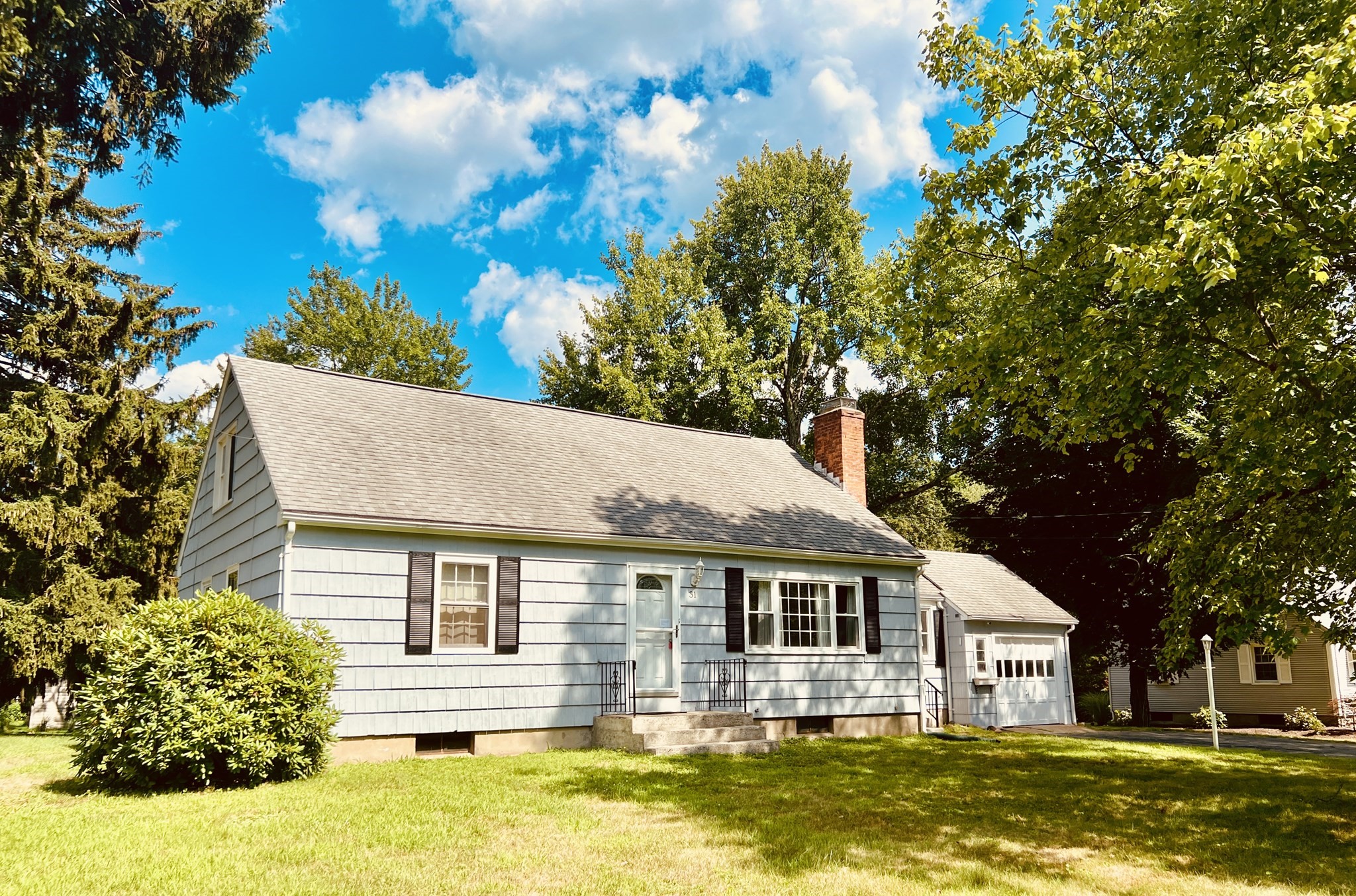31 Melwood Ave, East Longmeadow, MA 01028