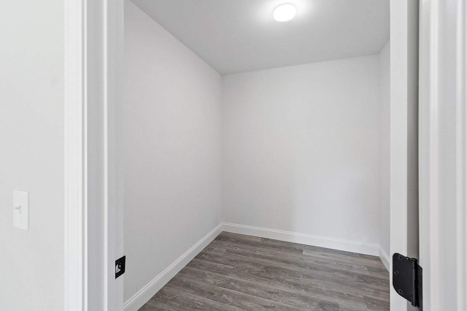 572 Pleasant St, Athol, MA 01331 - Image 15