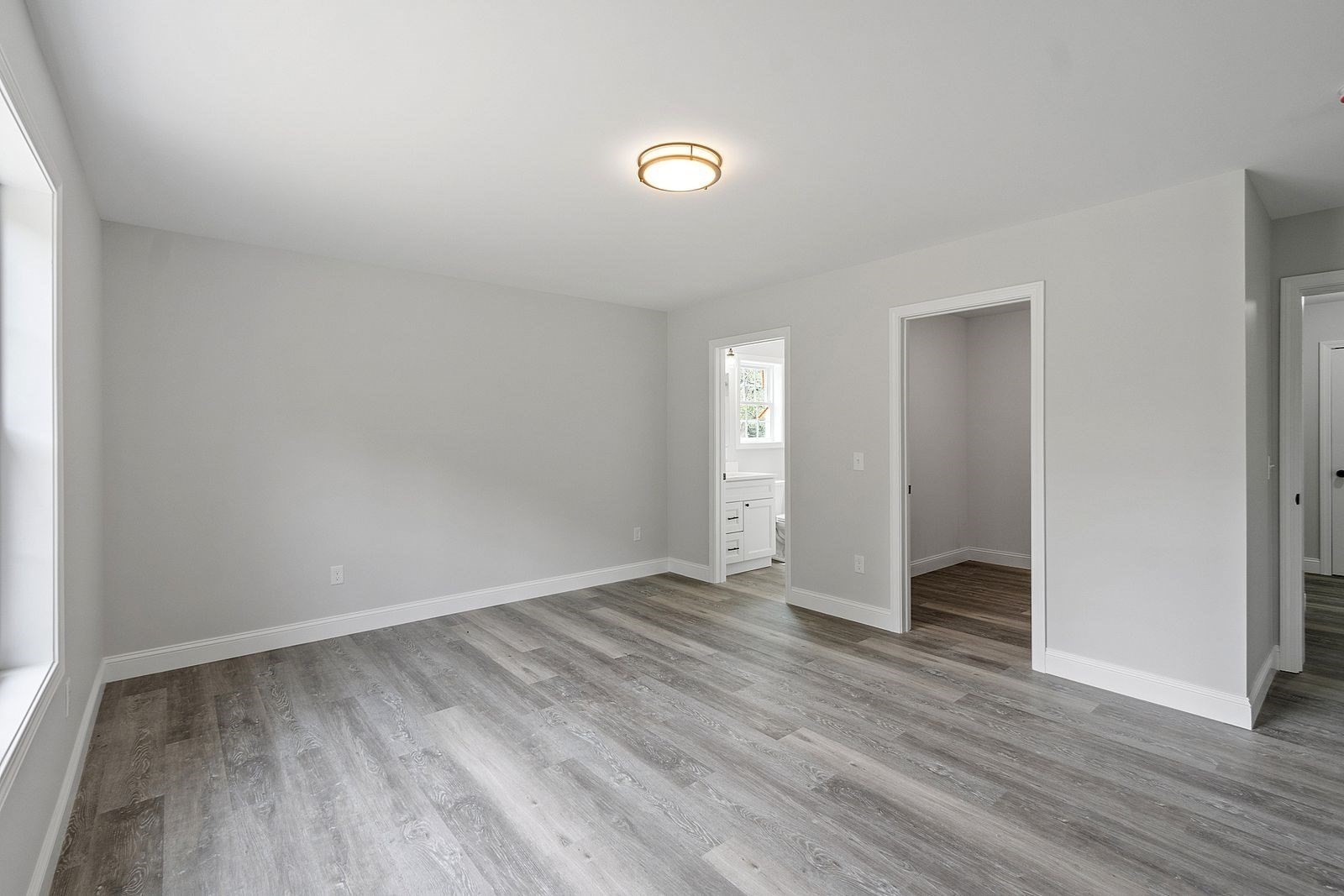 572 Pleasant St, Athol, MA 01331 - Image 16