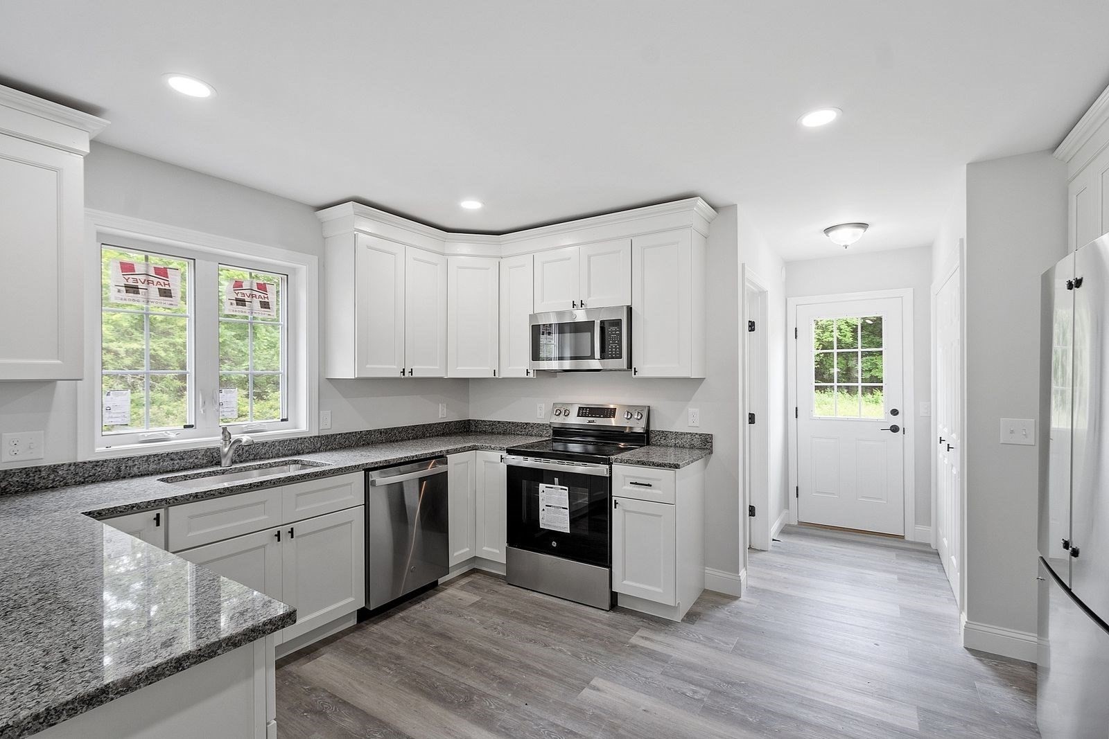 572 Pleasant St, Athol, MA 01331 - Image 21