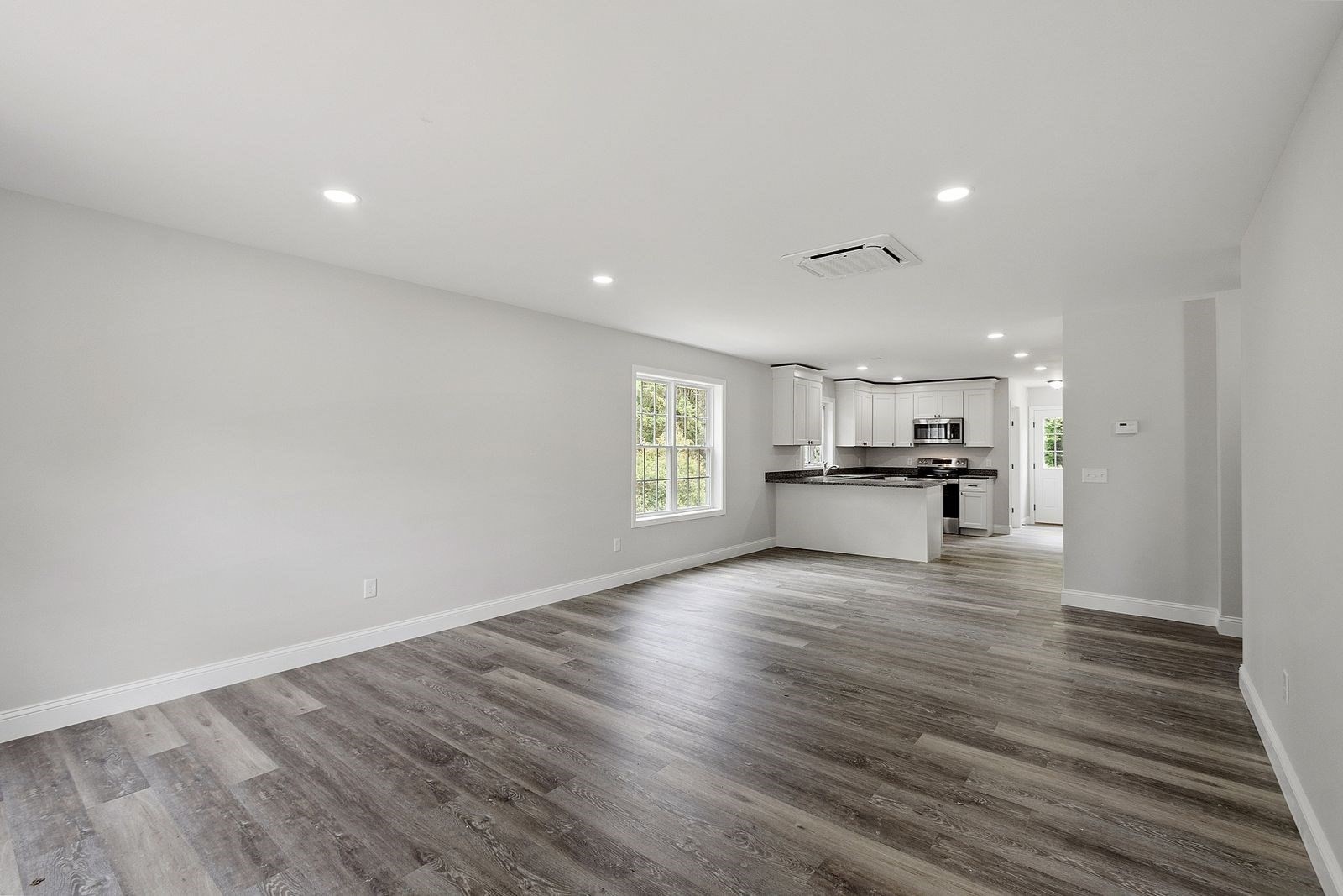 572 Pleasant St, Athol, MA 01331 - Image 9