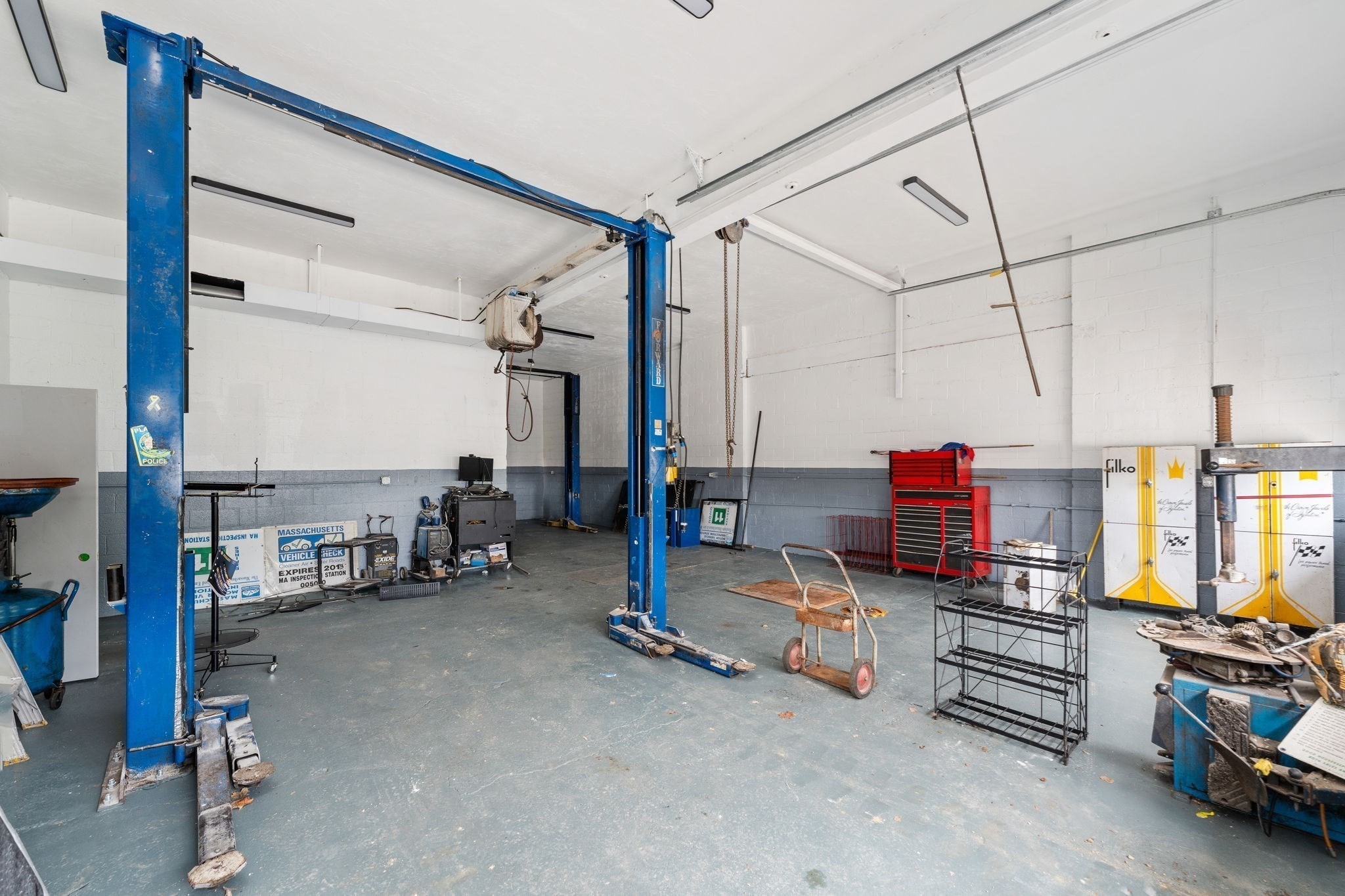 2147 Acushnet Ave, New Bedford, MA 02745 - Image 7