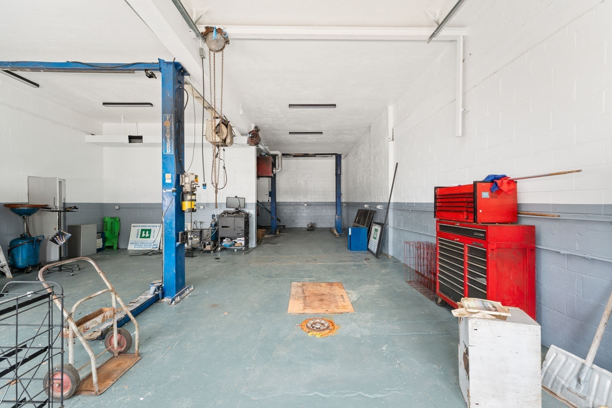 2147 Acushnet Ave, New Bedford, MA 02745 - Image 8