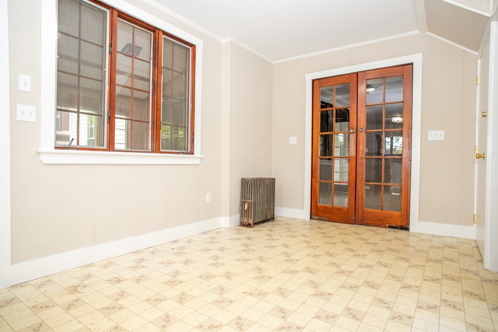 14 Pleasant St, Ware, MA 01082 - Image 12